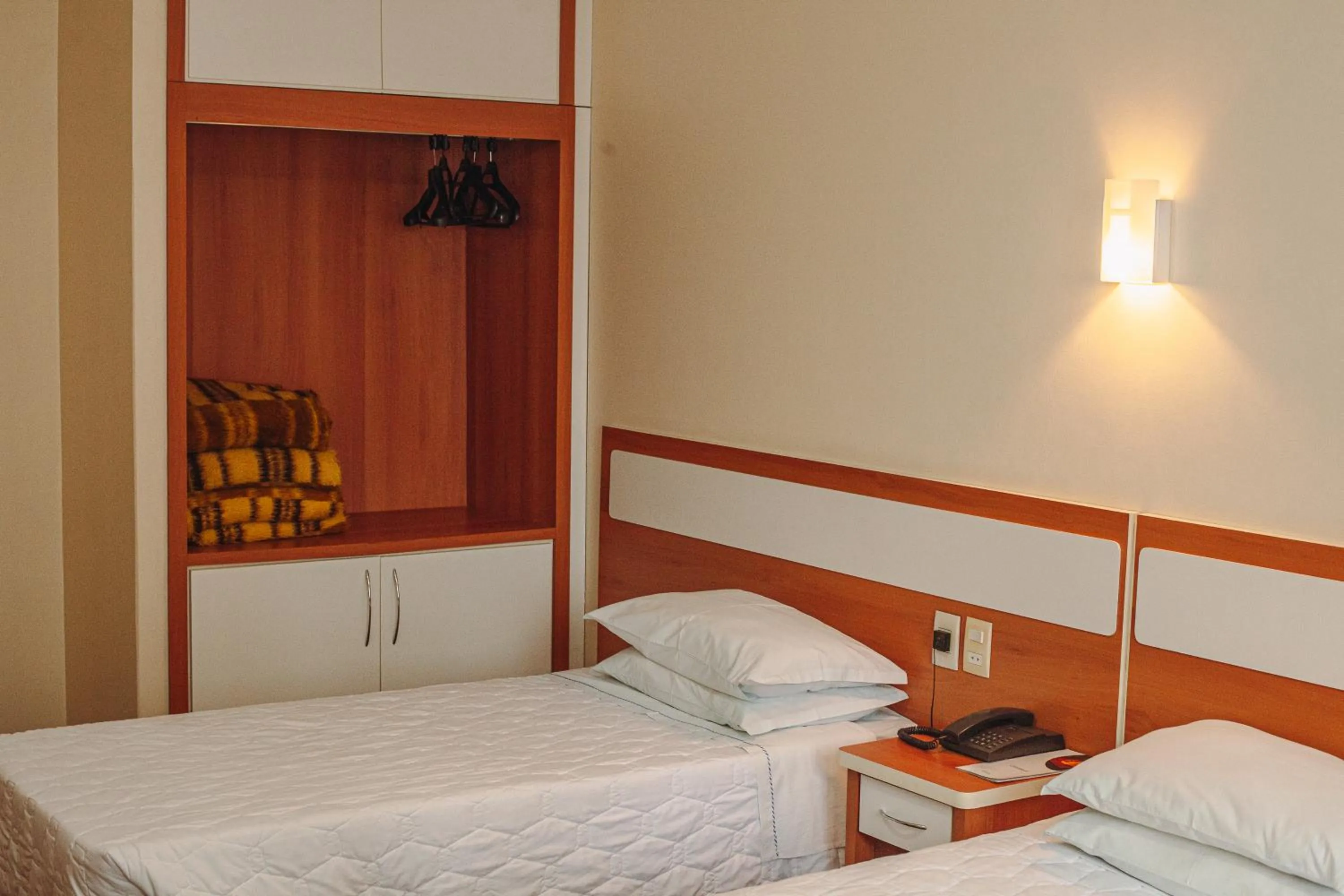 Bedroom, Bed in Hotel San Silvestre
