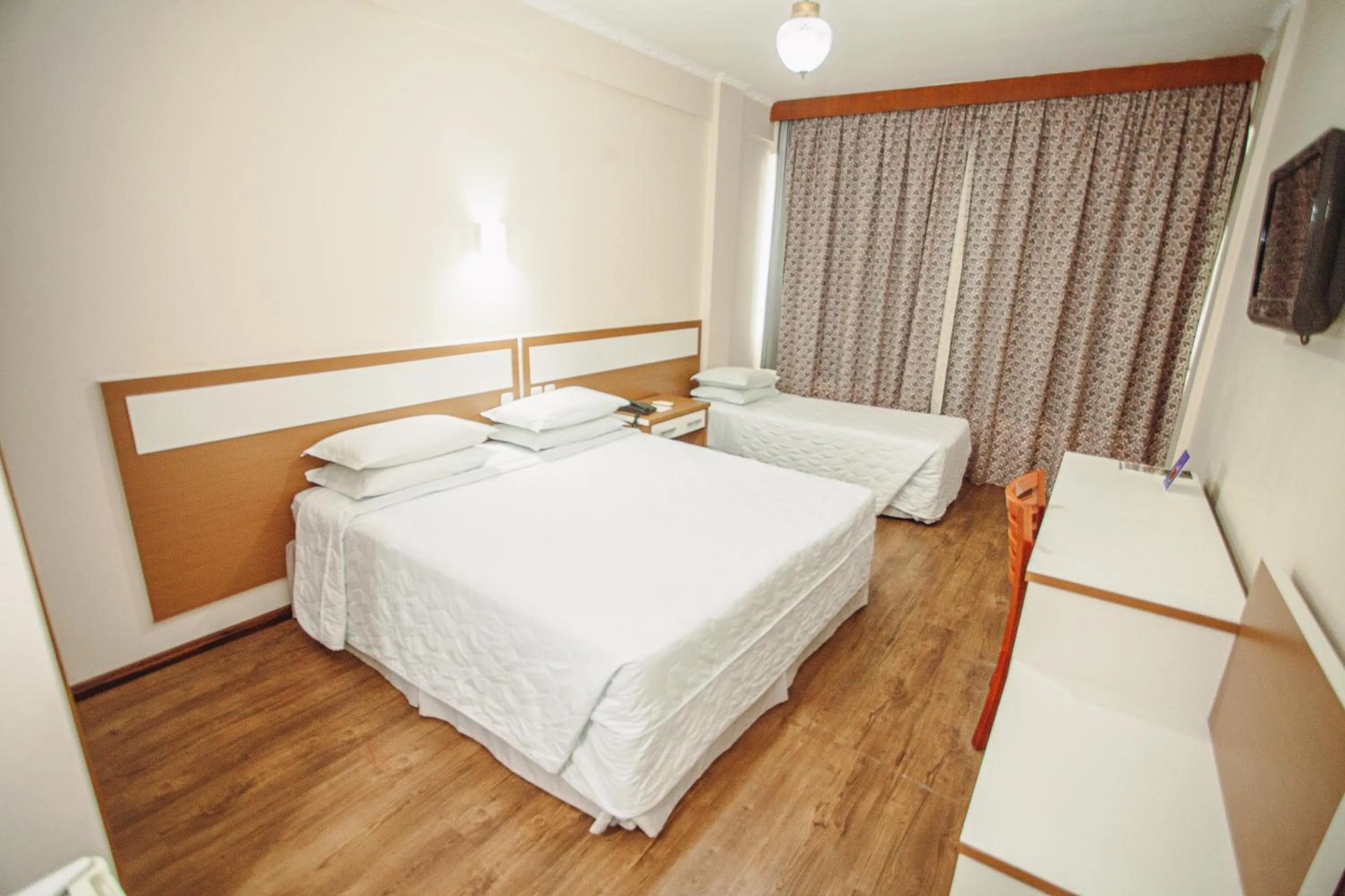 Bedroom, Bed in Hotel San Silvestre