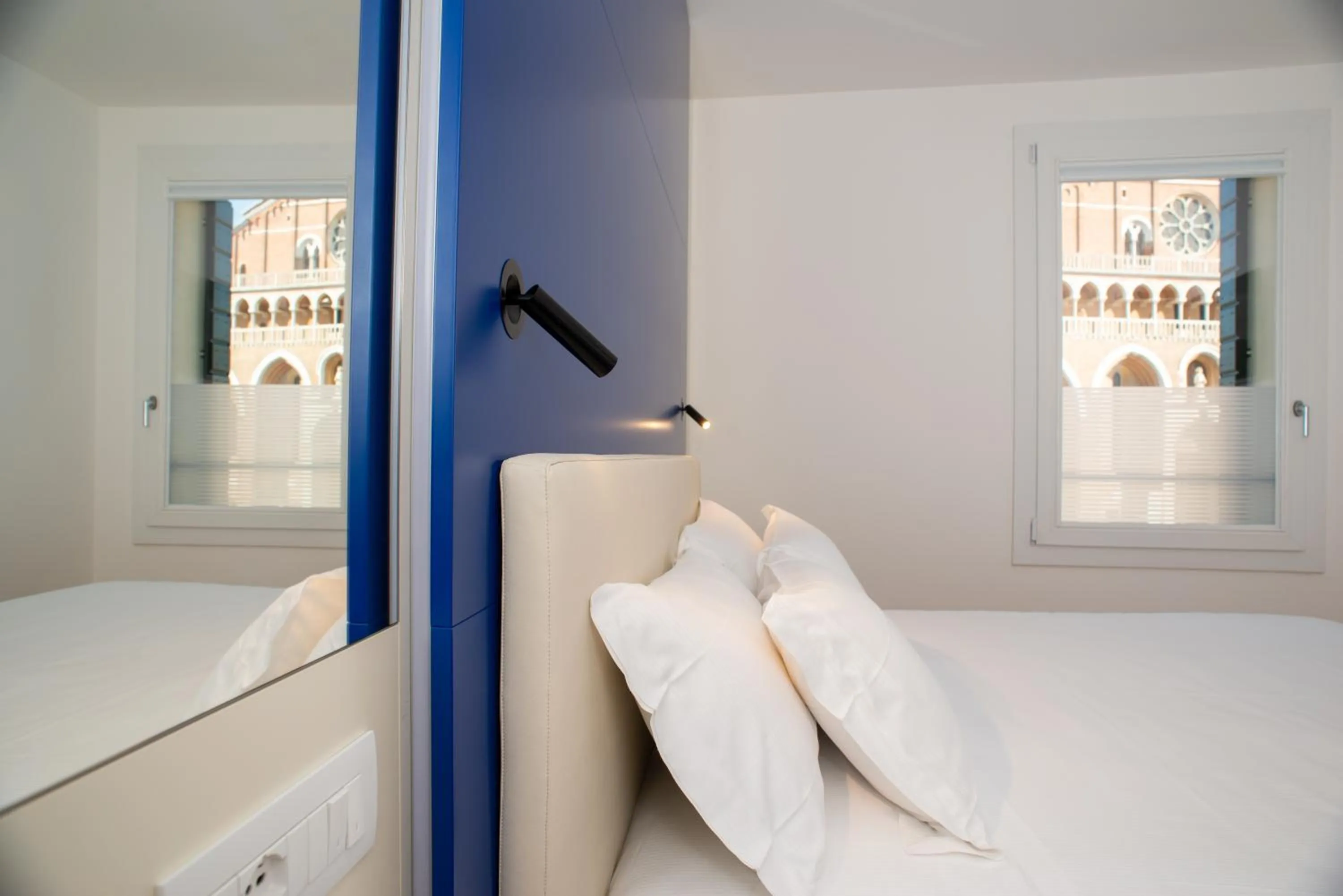 Bed in Padova Suites C20