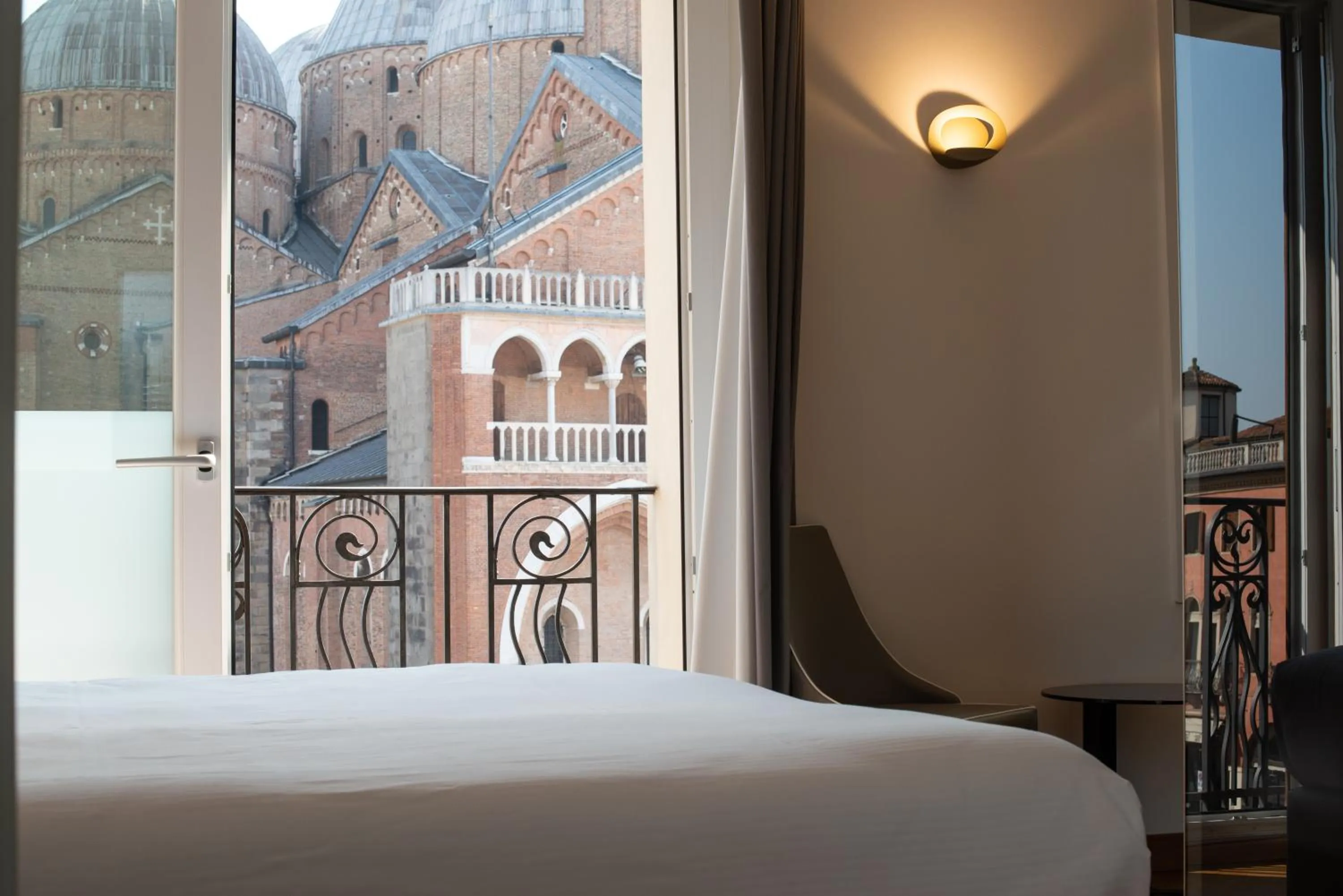 Bed in Padova Suites C20