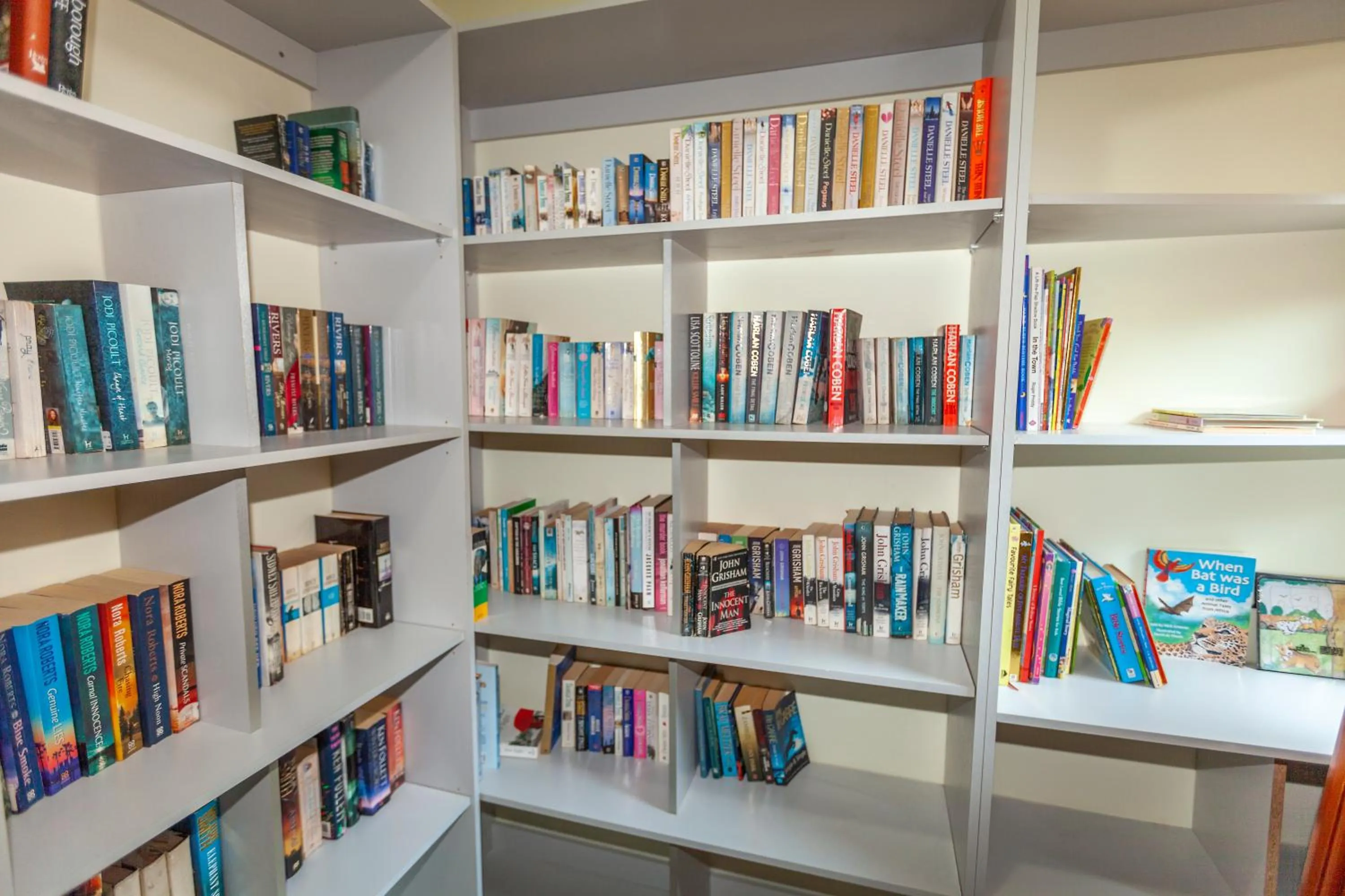 Library in Danara Place