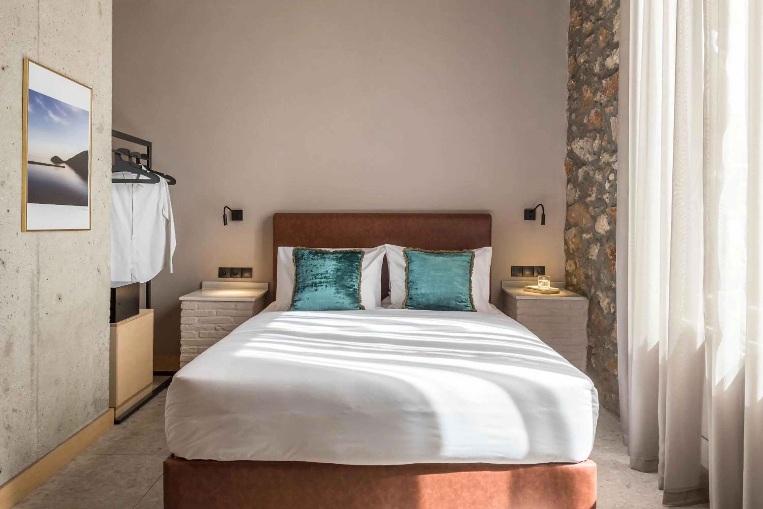 Bed in Cohort Koukaki