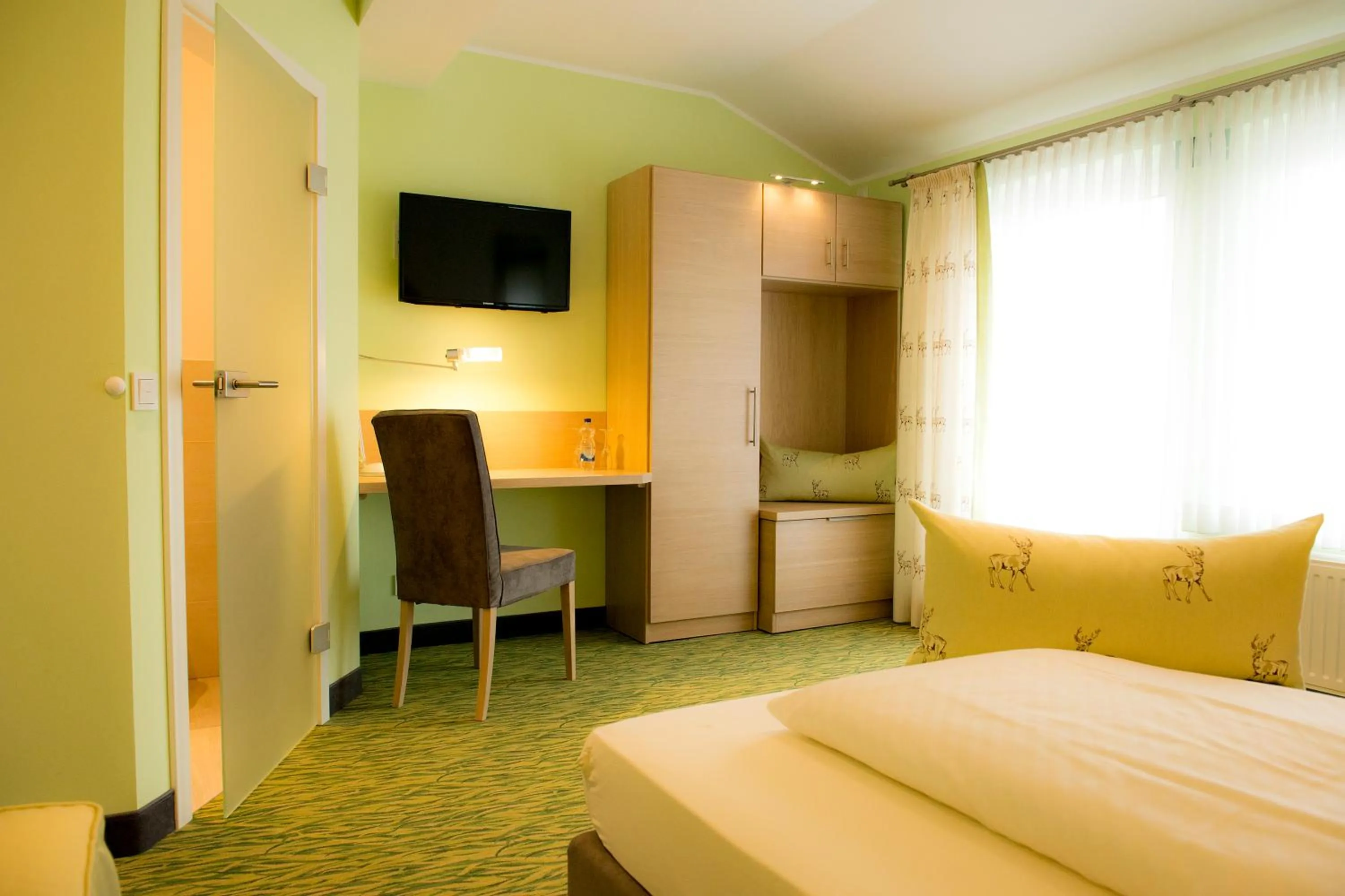 Bedroom, Bed in Landhotel Napoleon