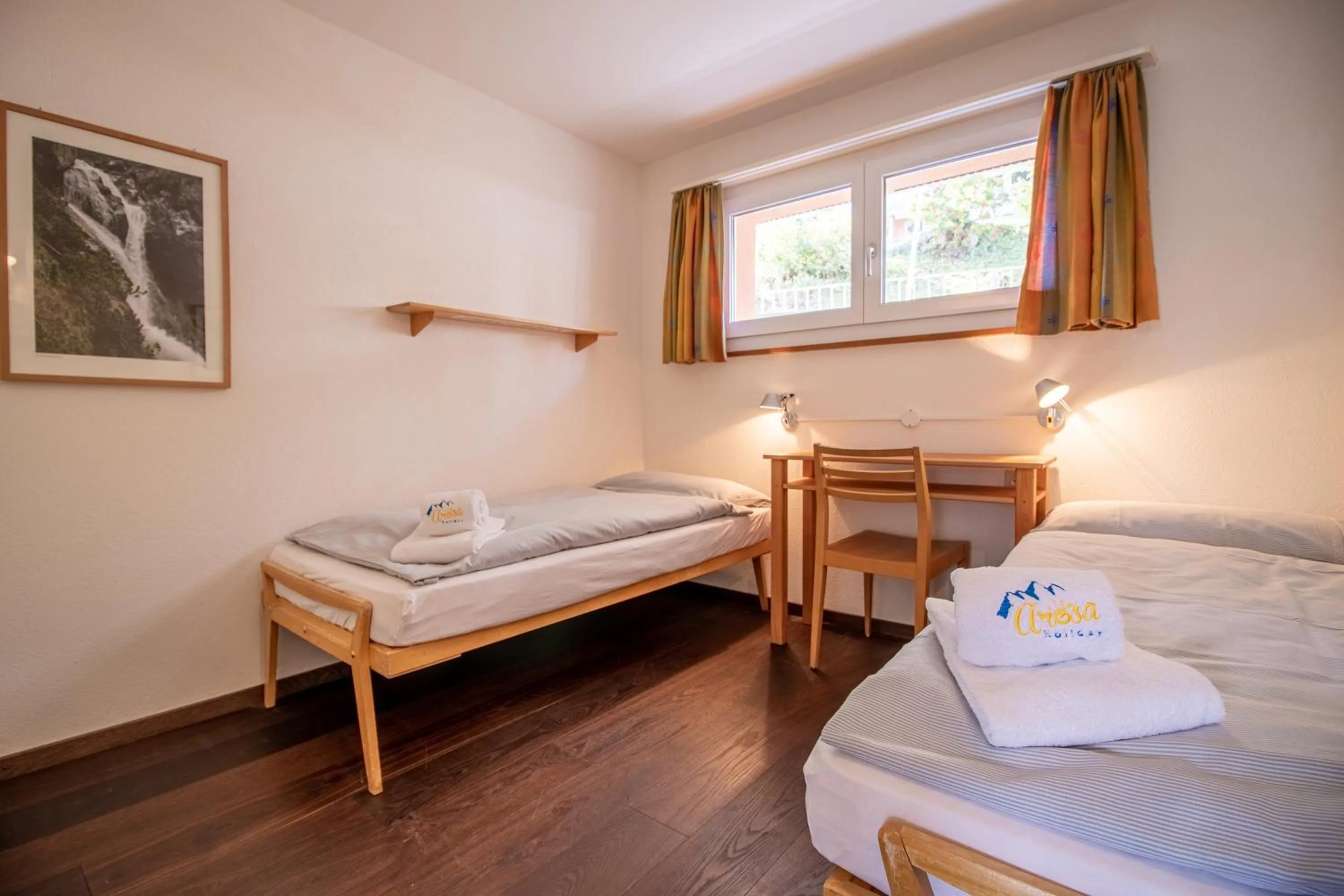 Bedroom, Bed in Linda 8 by Arosa Holiday