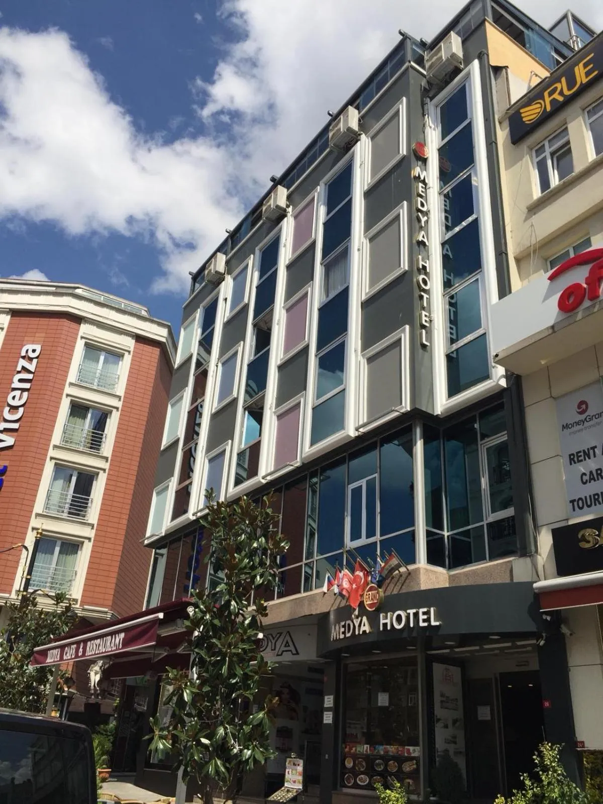 Facade/entrance in GRAND MEDYA HOTEL-OLDTOWN