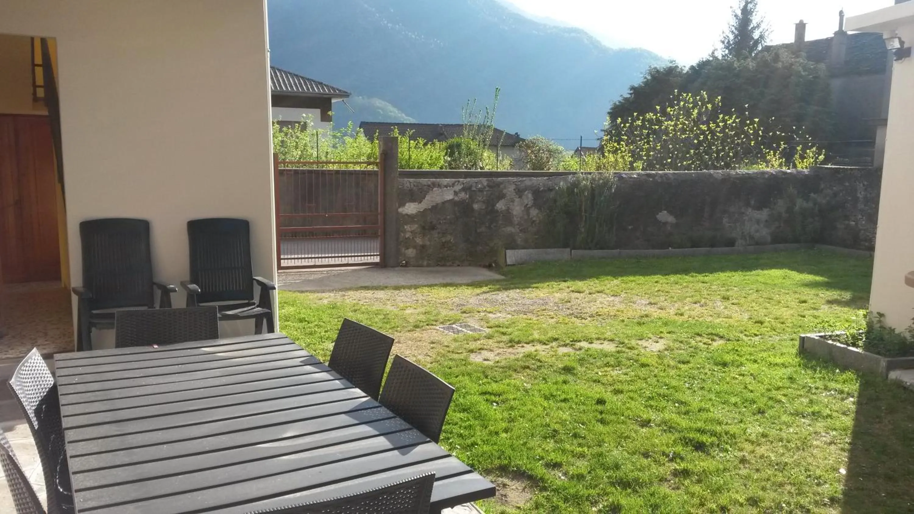 Patio in Suites And Chalets Laghi & Monti