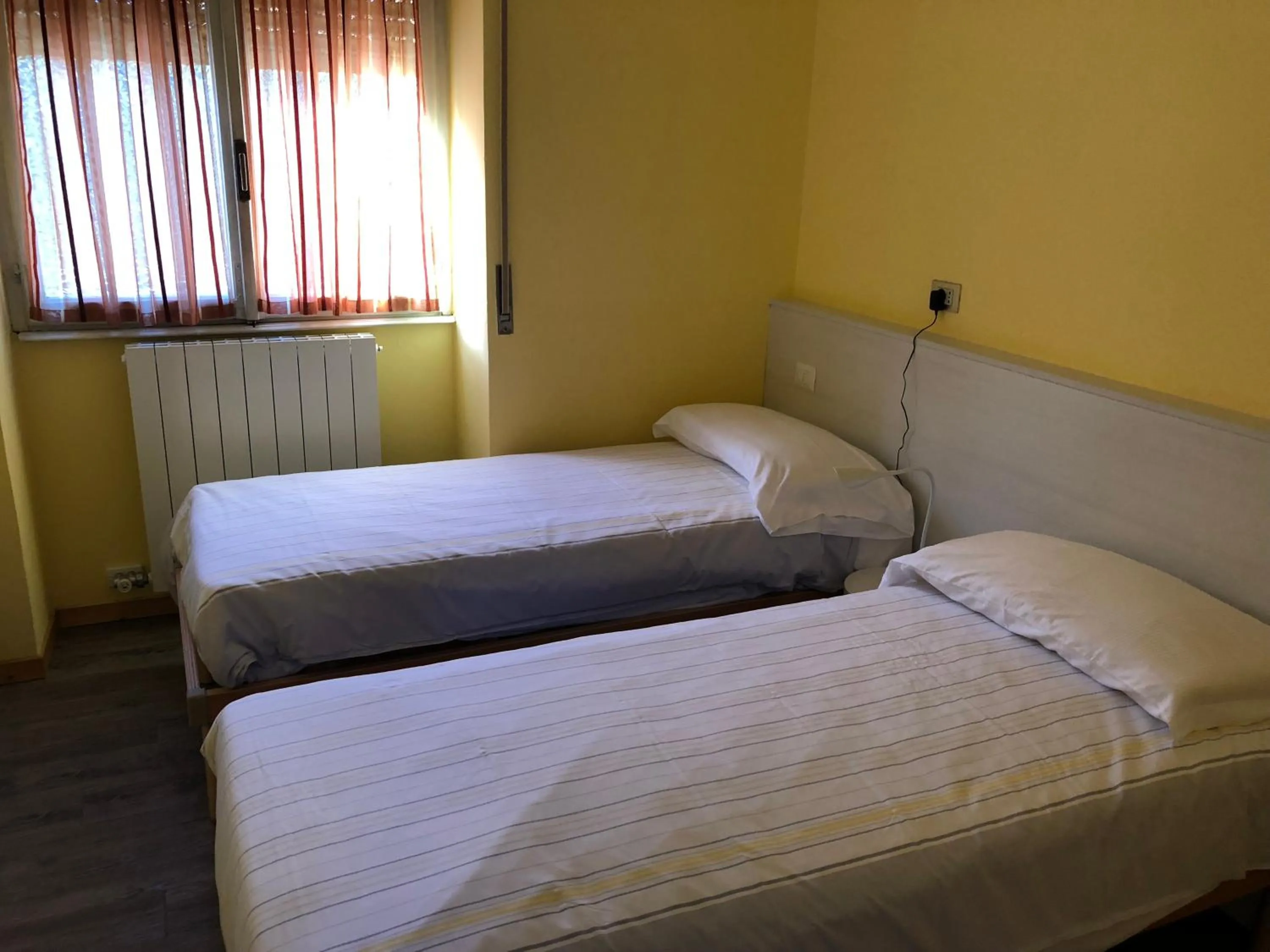 Bedroom, Bed in Suites And Chalets Laghi & Monti