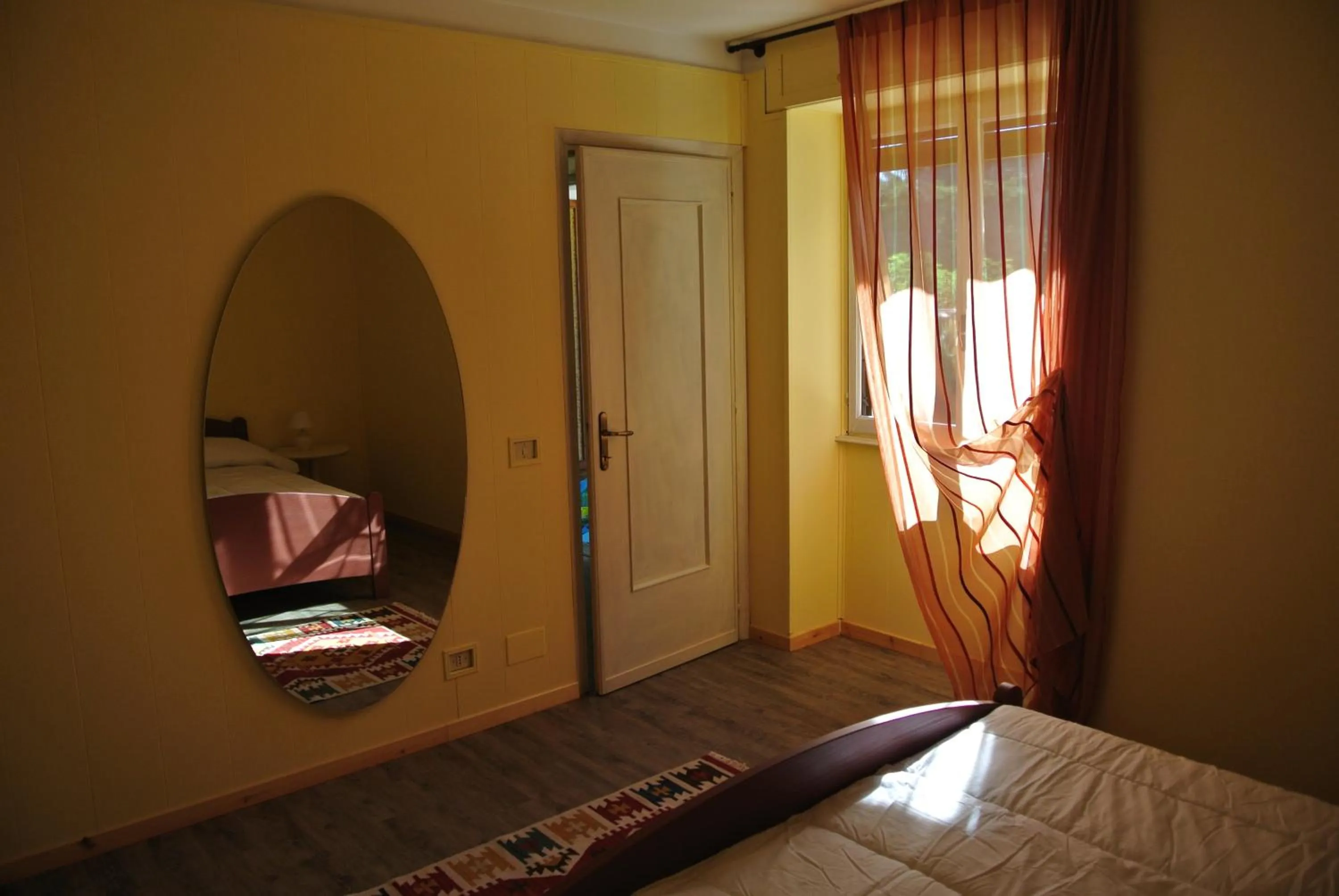 Bedroom, Bed in Suites And Chalets Laghi & Monti