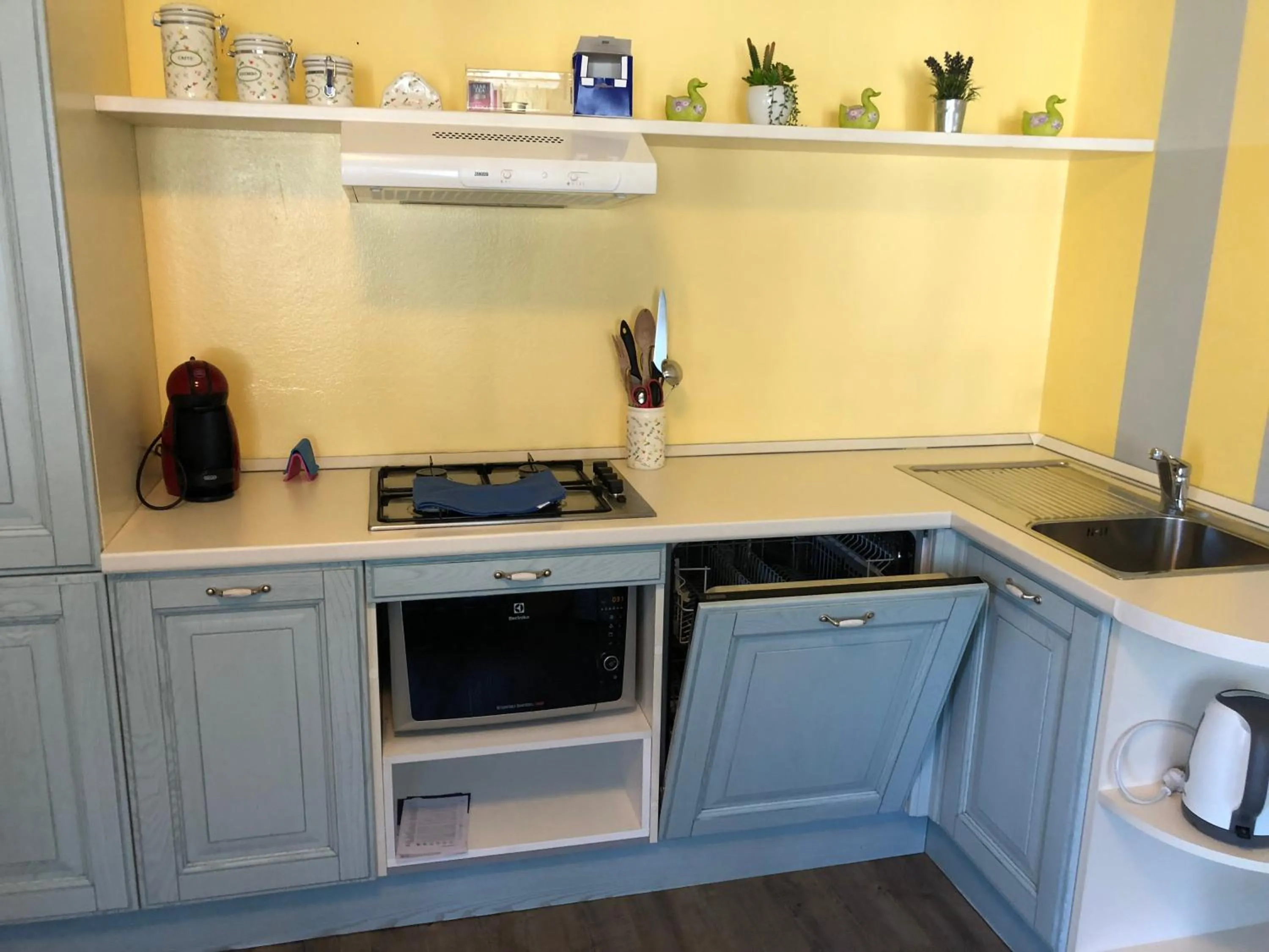 Kitchen or kitchenette in Suites And Chalets Laghi & Monti