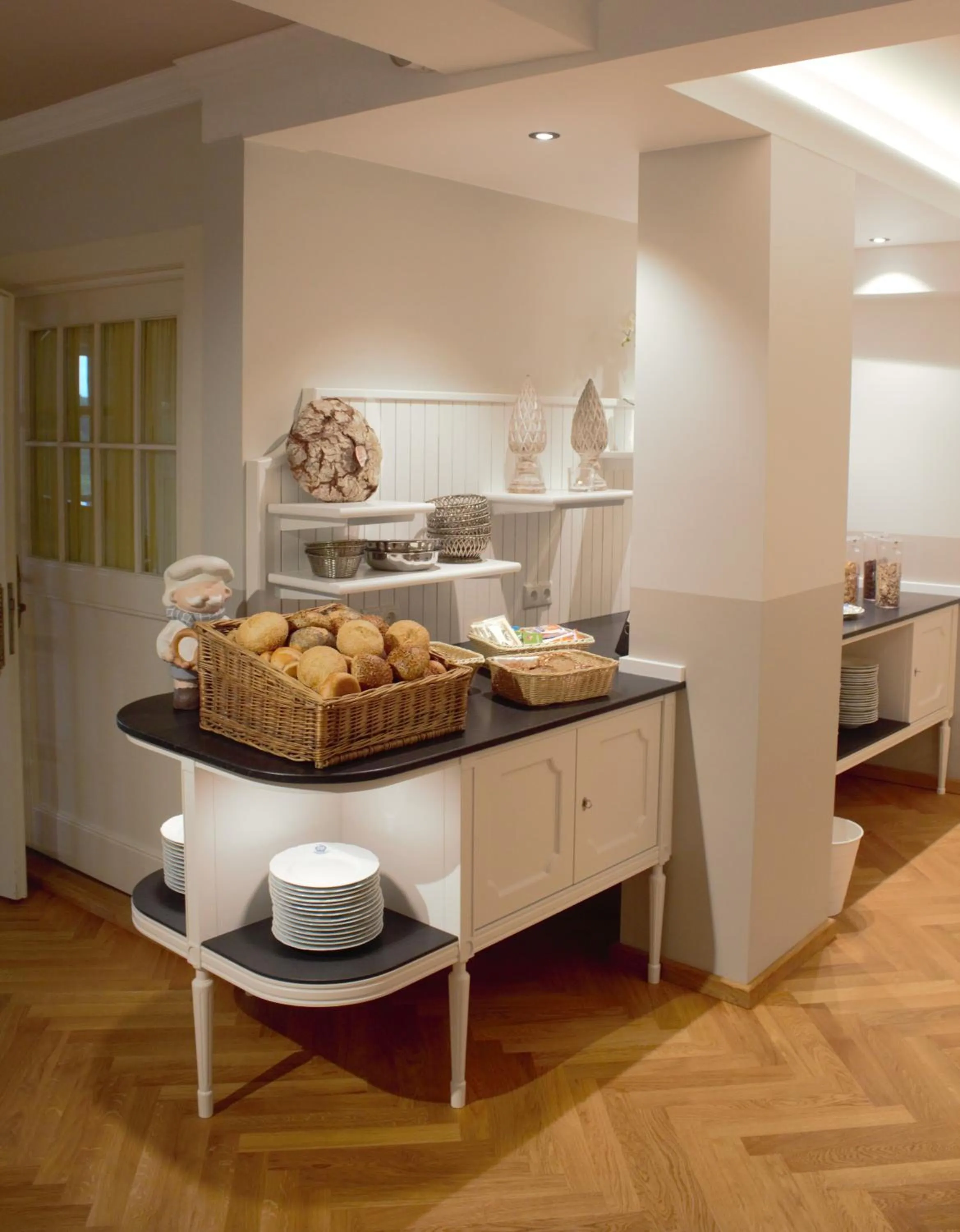 Food and drinks in Gästehaus Plönlein - Hotel Goldener Hirsch Rothenburg