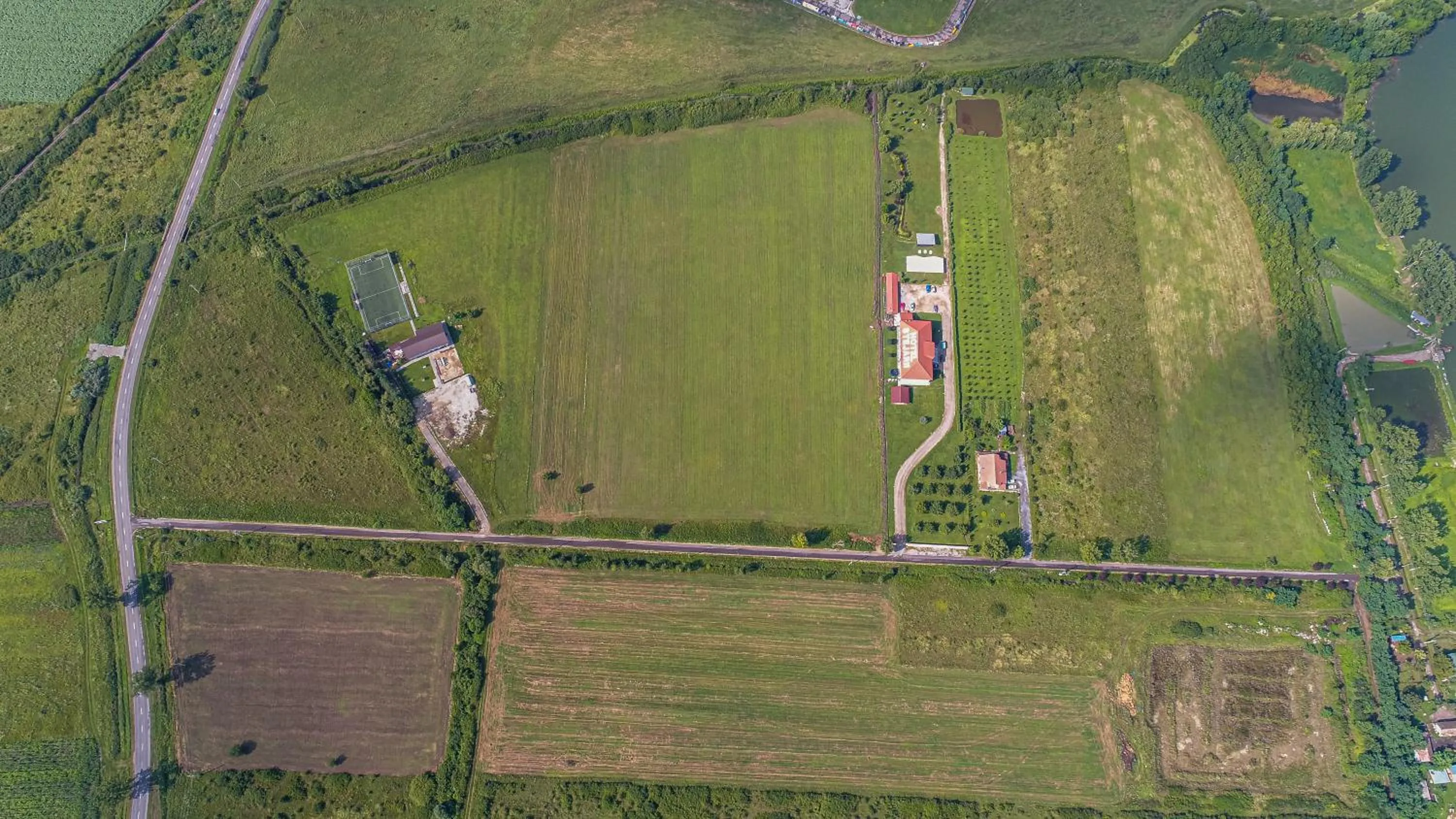 Bird's eye view in Stejarii Resort