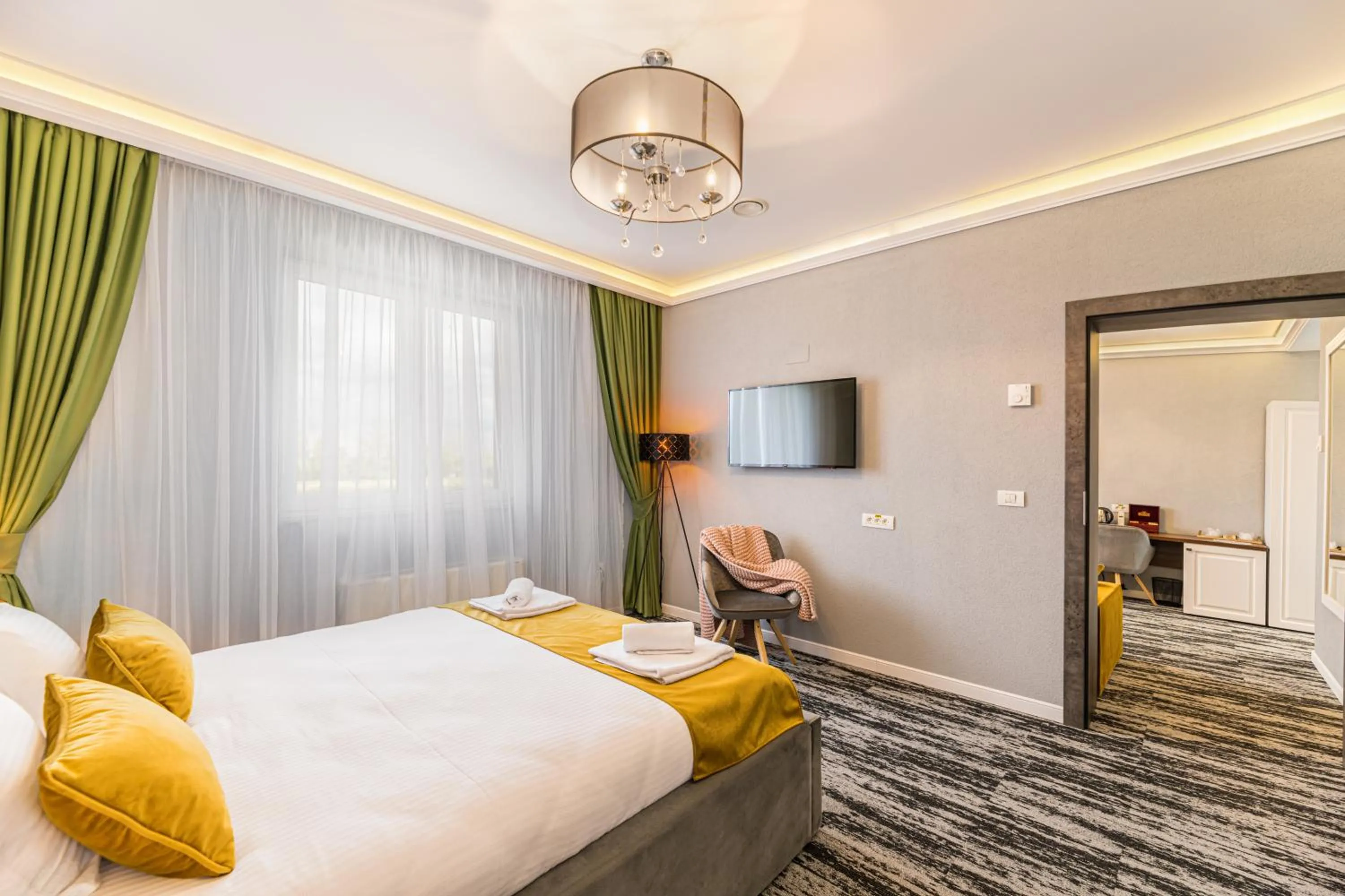 TV and multimedia, Bed in Stejarii Resort