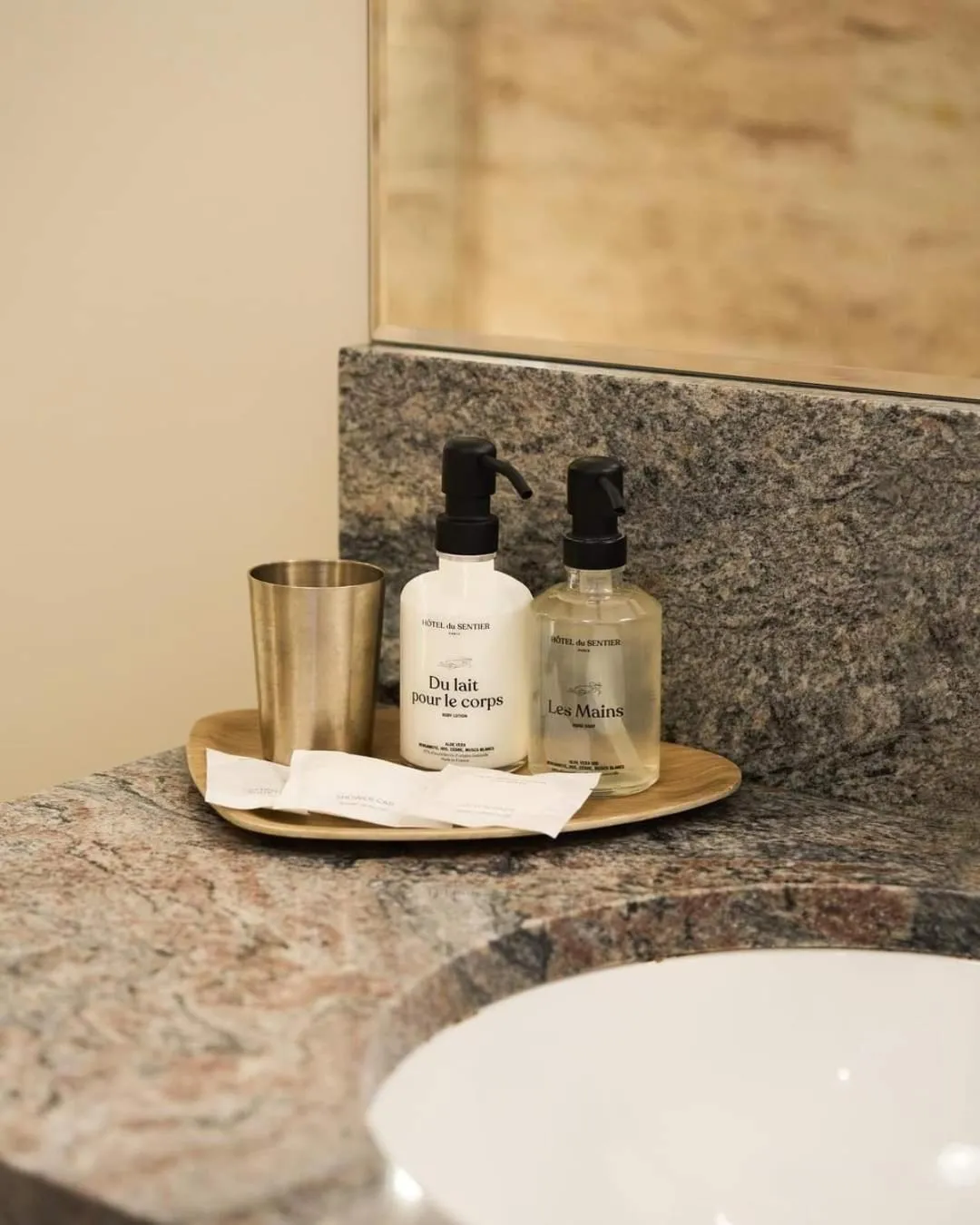 Bathroom in Hôtel du Sentier