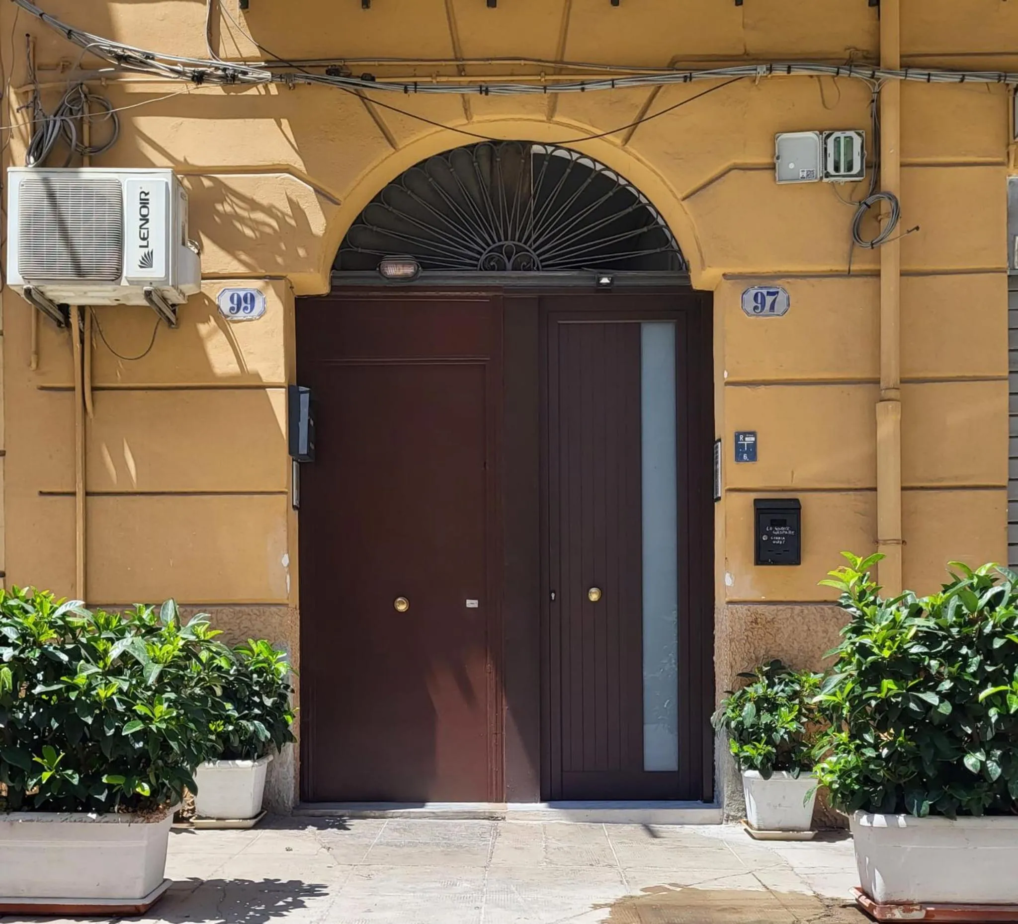 Facade/entrance in Da Mari e Paolo