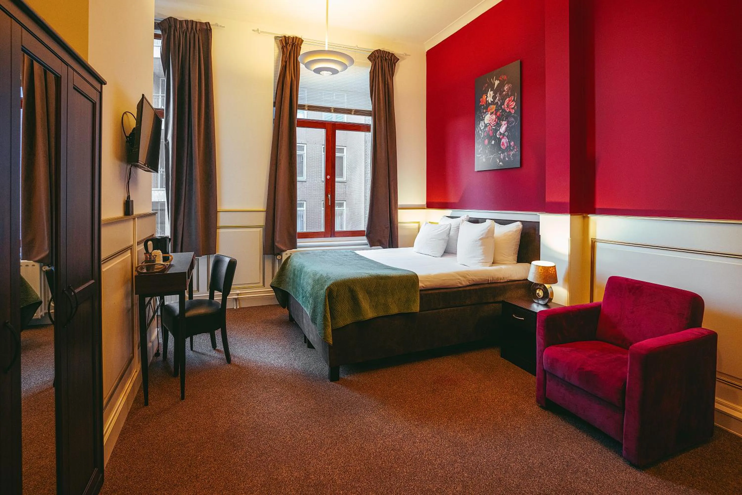 Bed in The Velvet Lodge