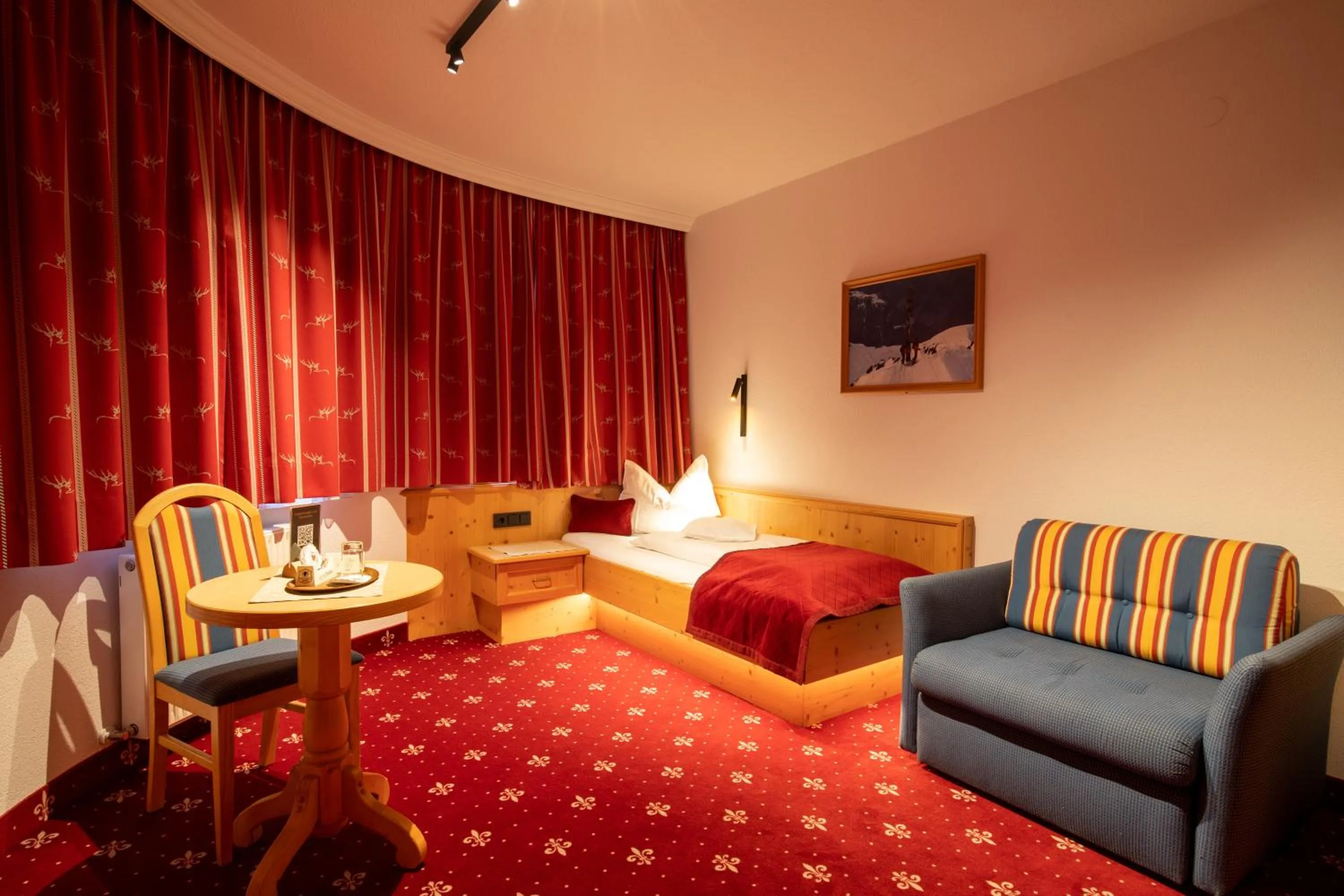 Photo of the whole room in Hotel Garni Monte Bianco