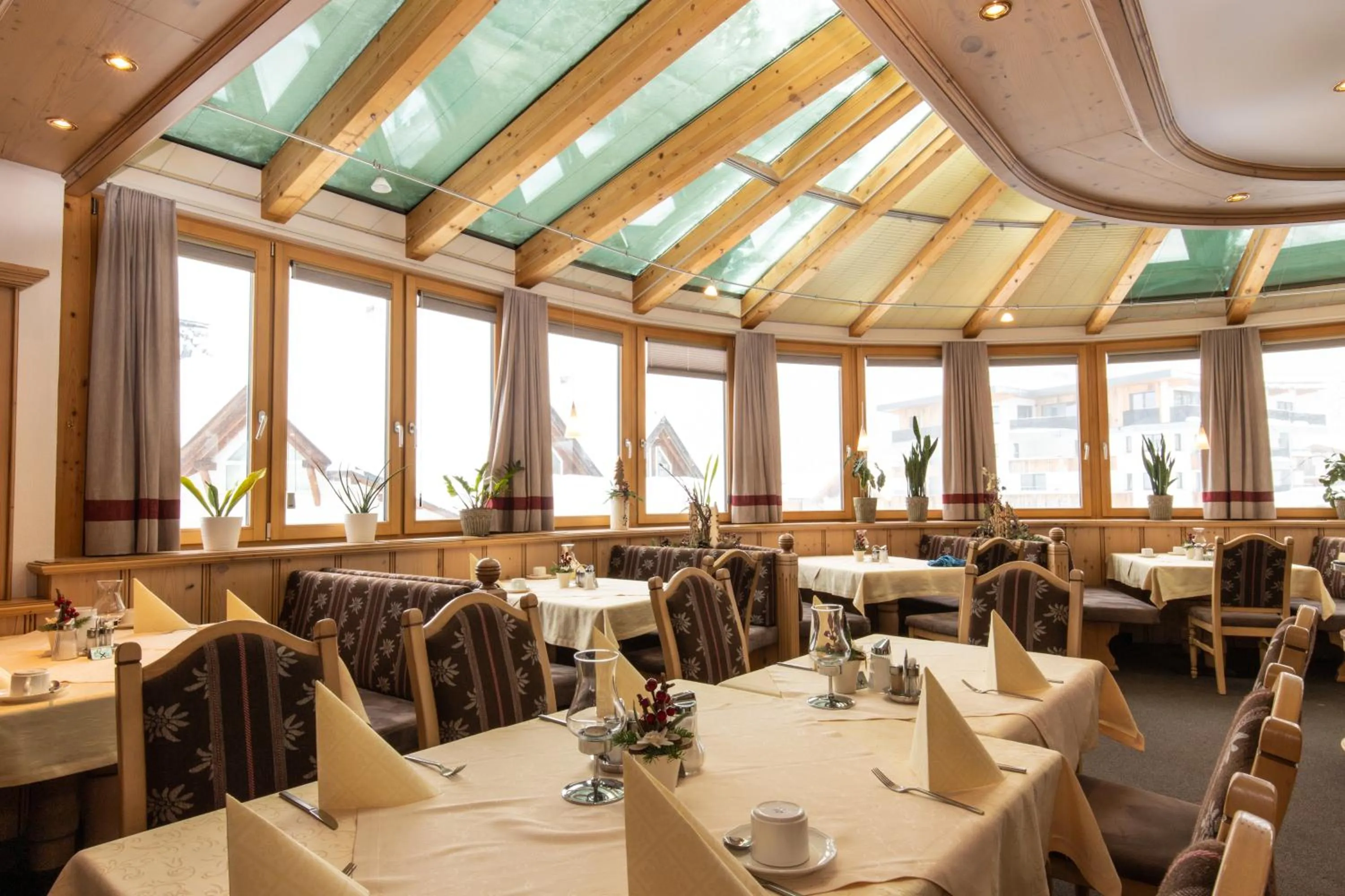 Breakfast in Hotel Garni Monte Bianco