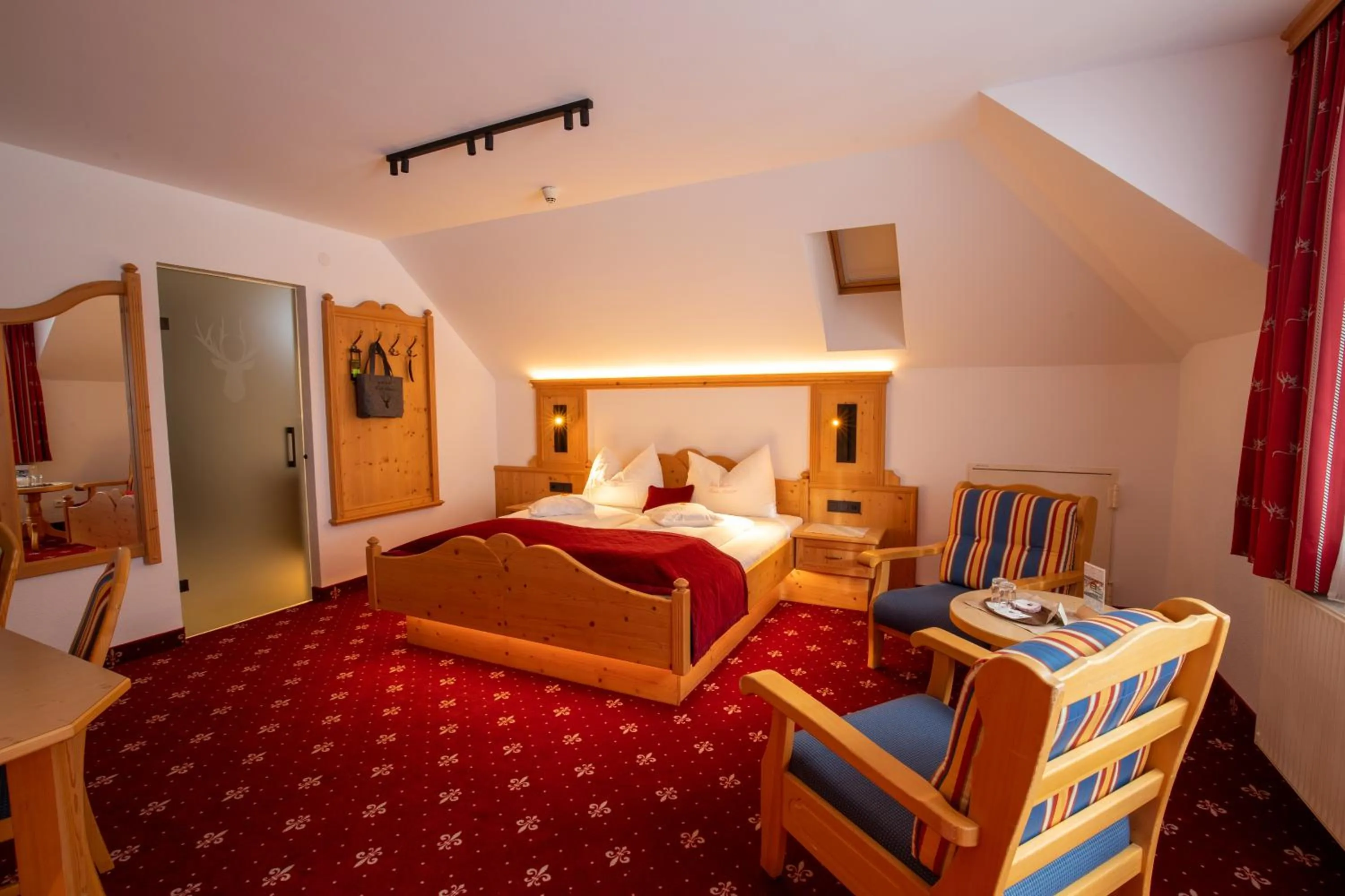 Photo of the whole room, Bed in Hotel Garni Monte Bianco