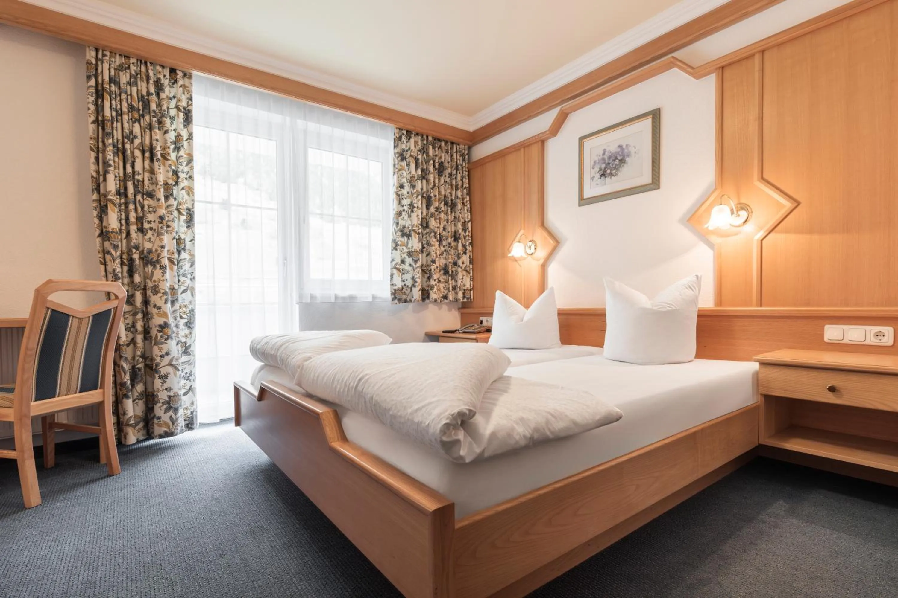 Bed in Hotel Garni Schmid