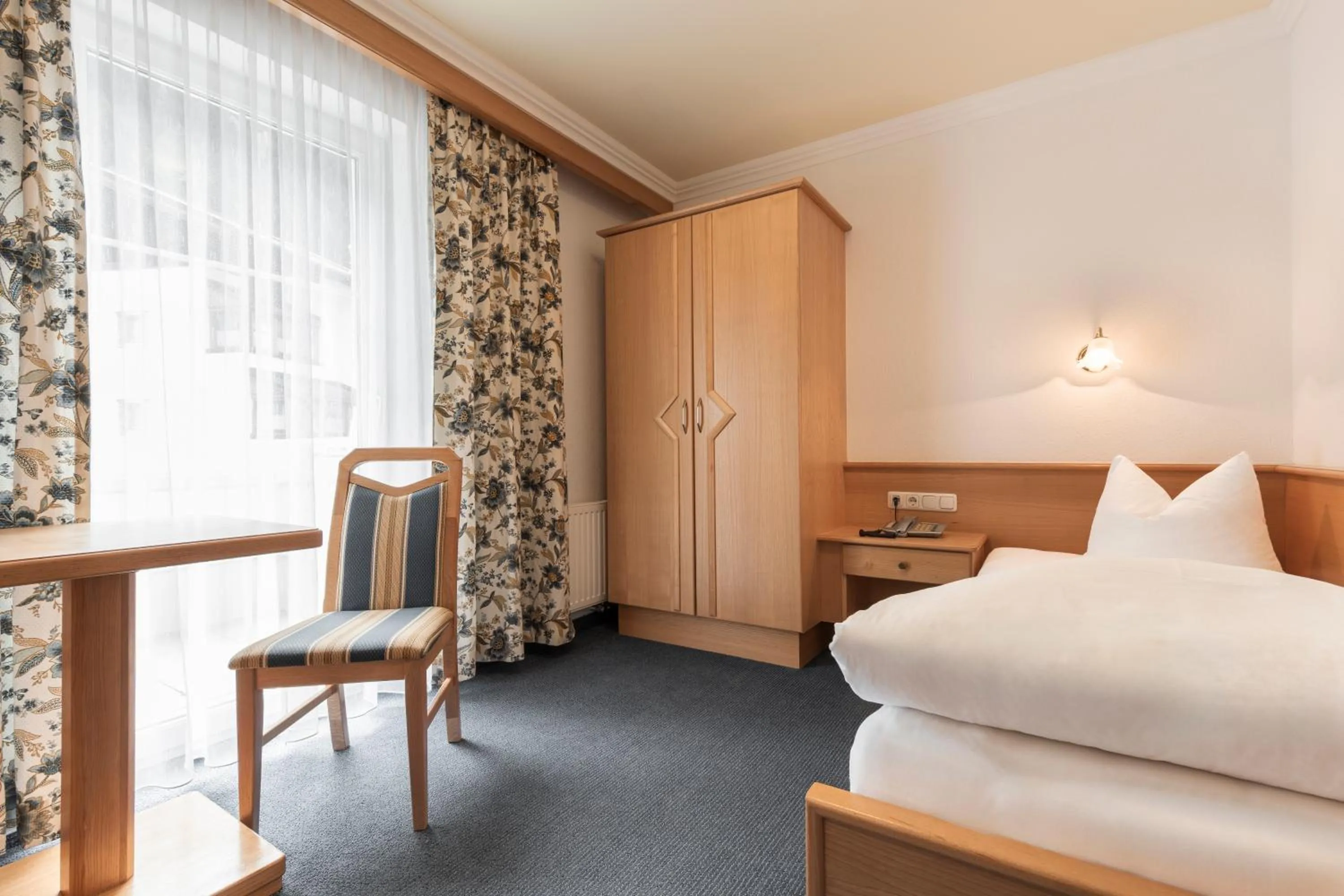 Bed in Hotel Garni Schmid