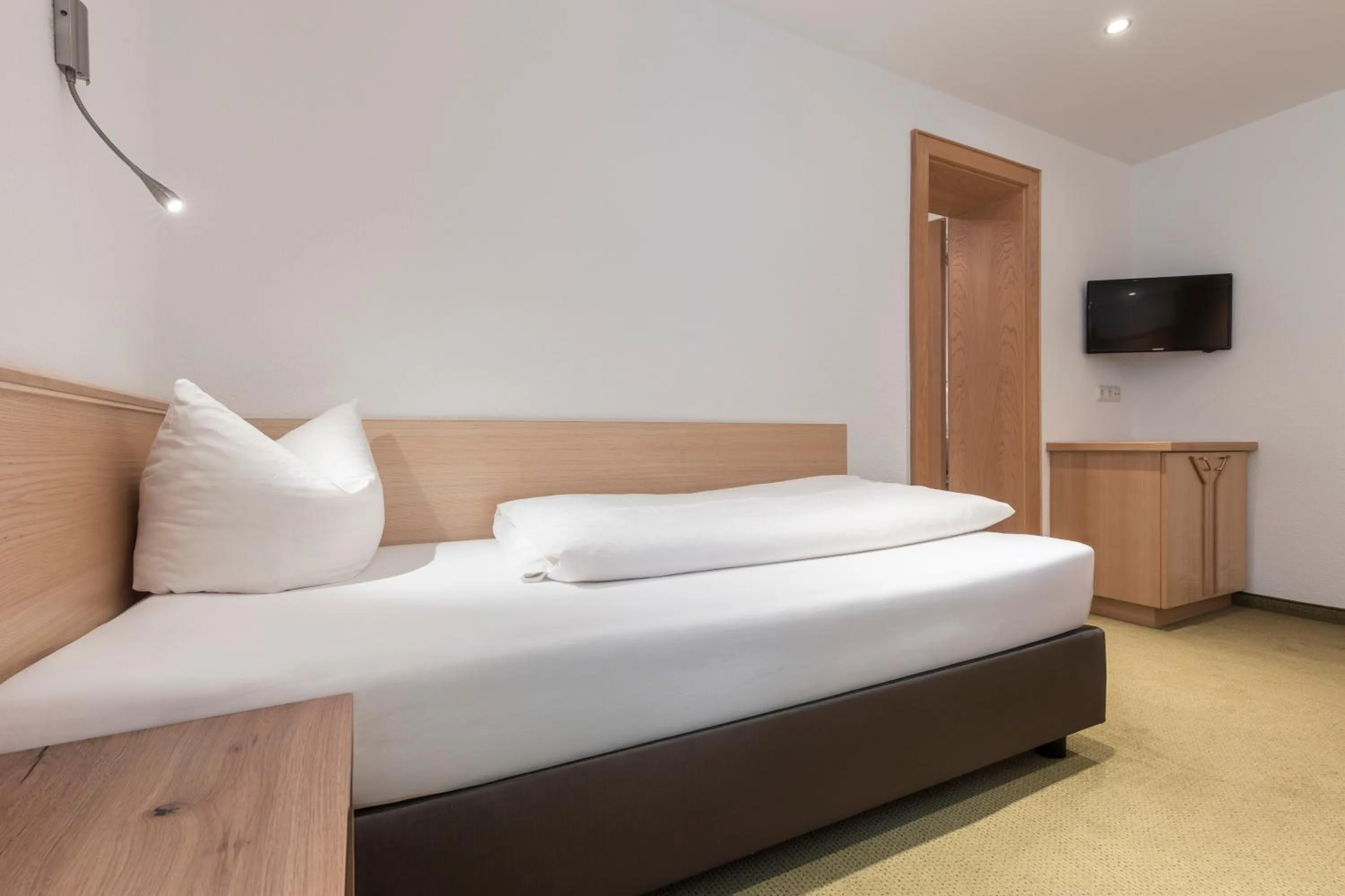 Bed in Hotel Garni Schmid