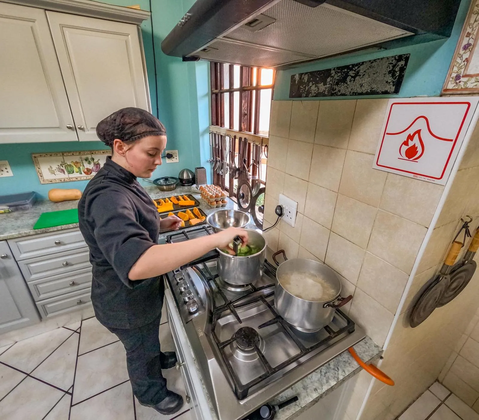Kitchen or kitchenette in Westlodge at Graskop B&B