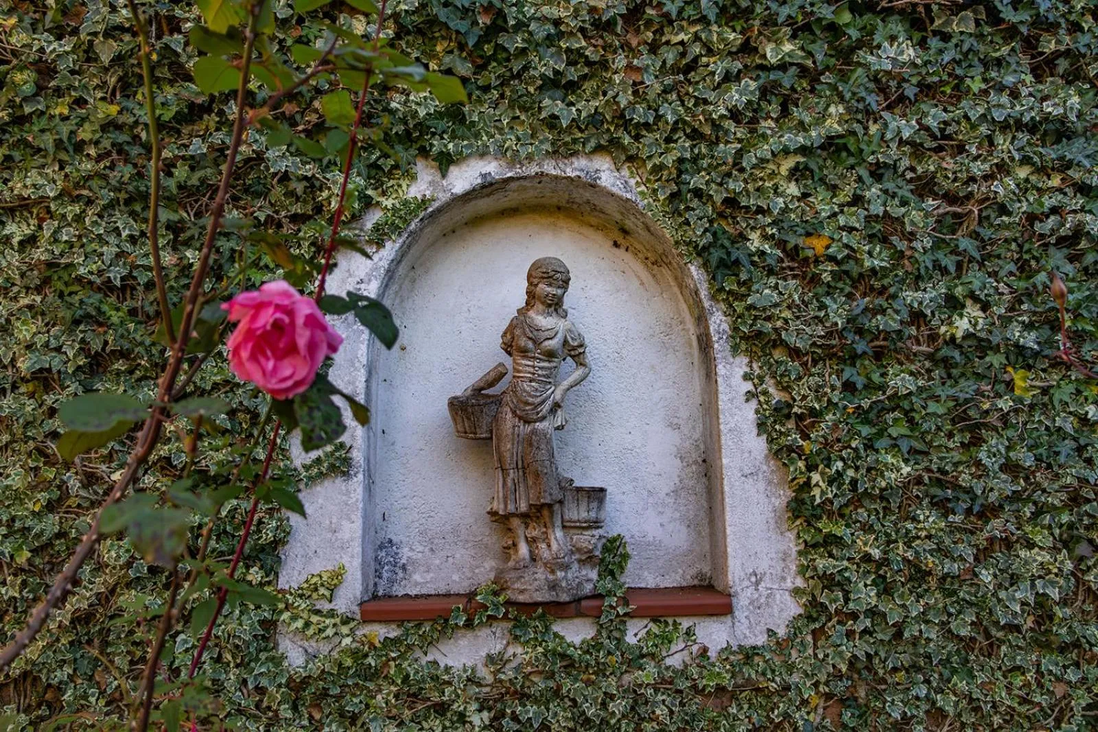Decorative detail in Westlodge at Graskop B&B