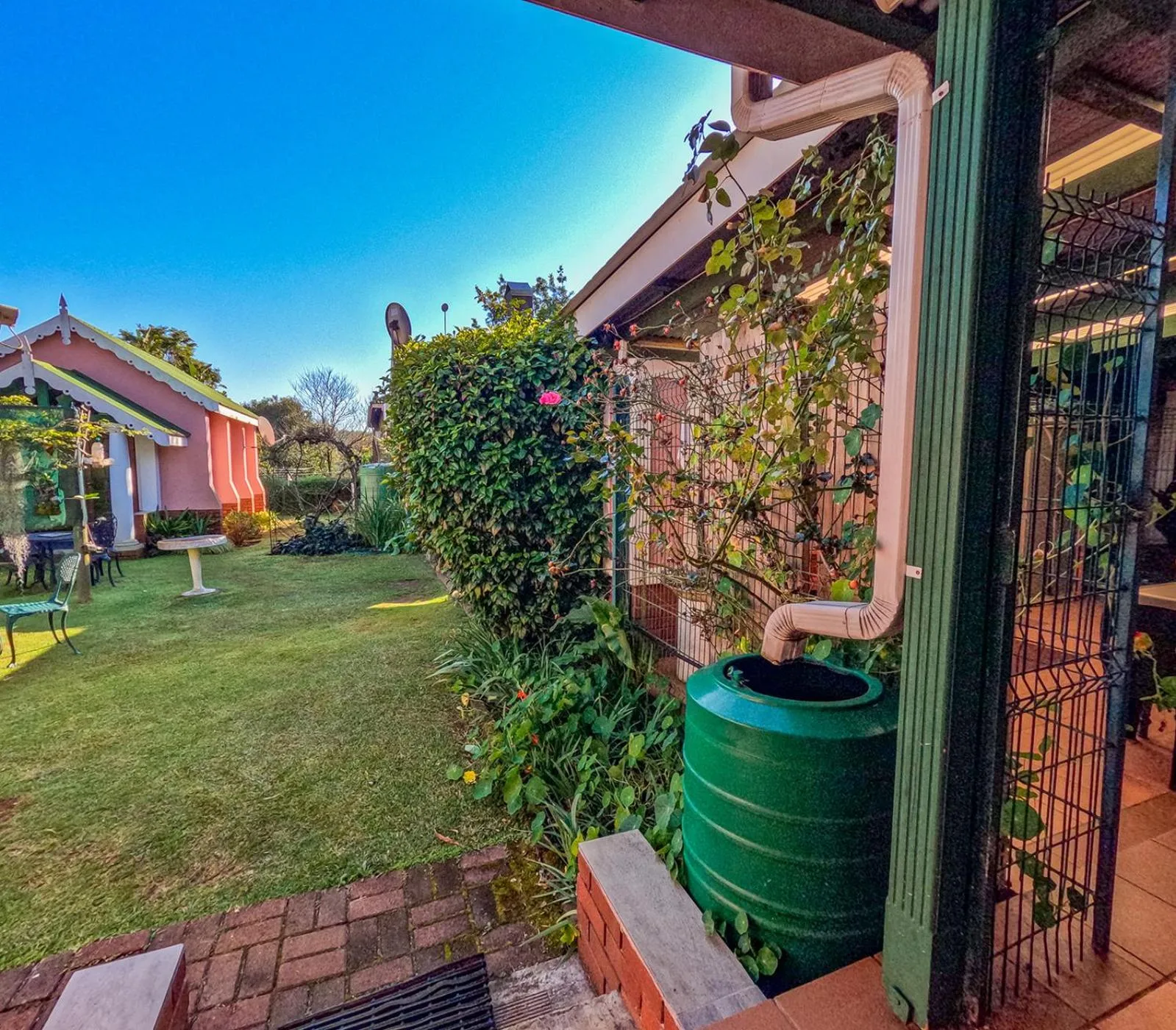 Garden view in Westlodge at Graskop B&B