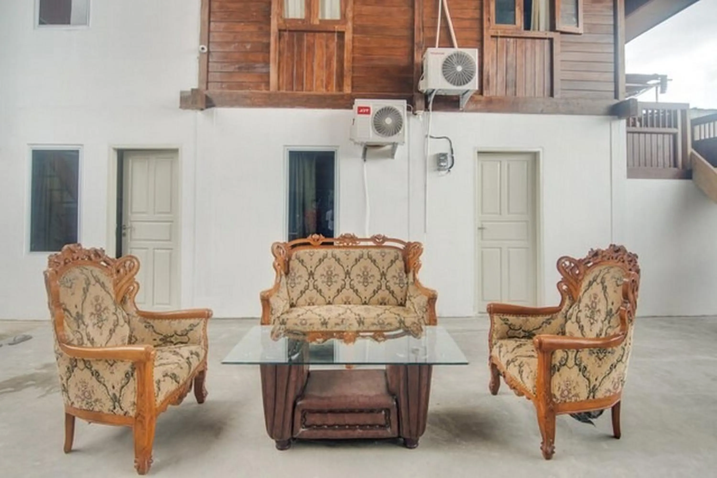 RedDoorz @ Wanea Area Manado