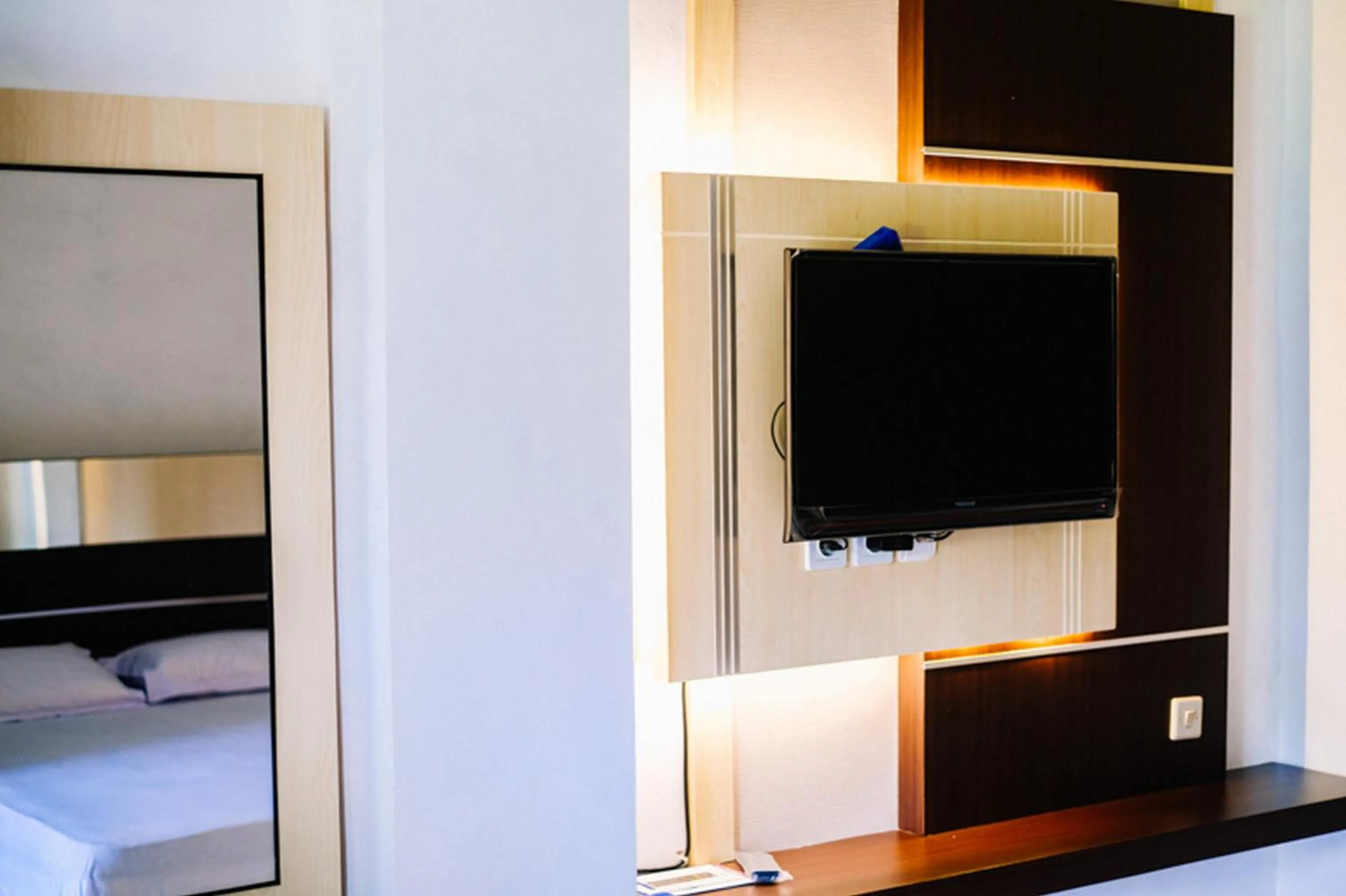 Property building in RedDoorz At Artomoro Guest House