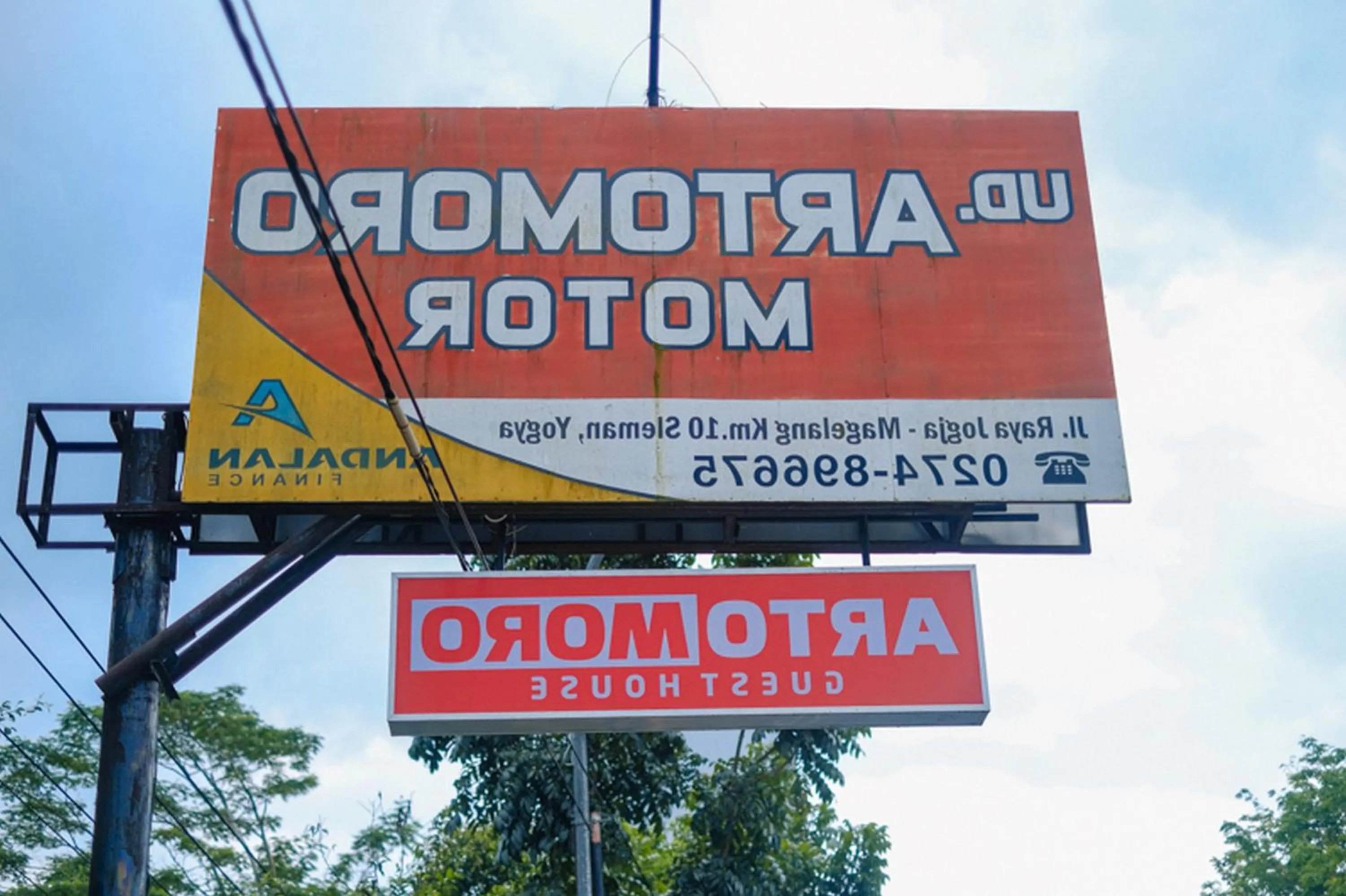 Property building in RedDoorz At Artomoro Guest House