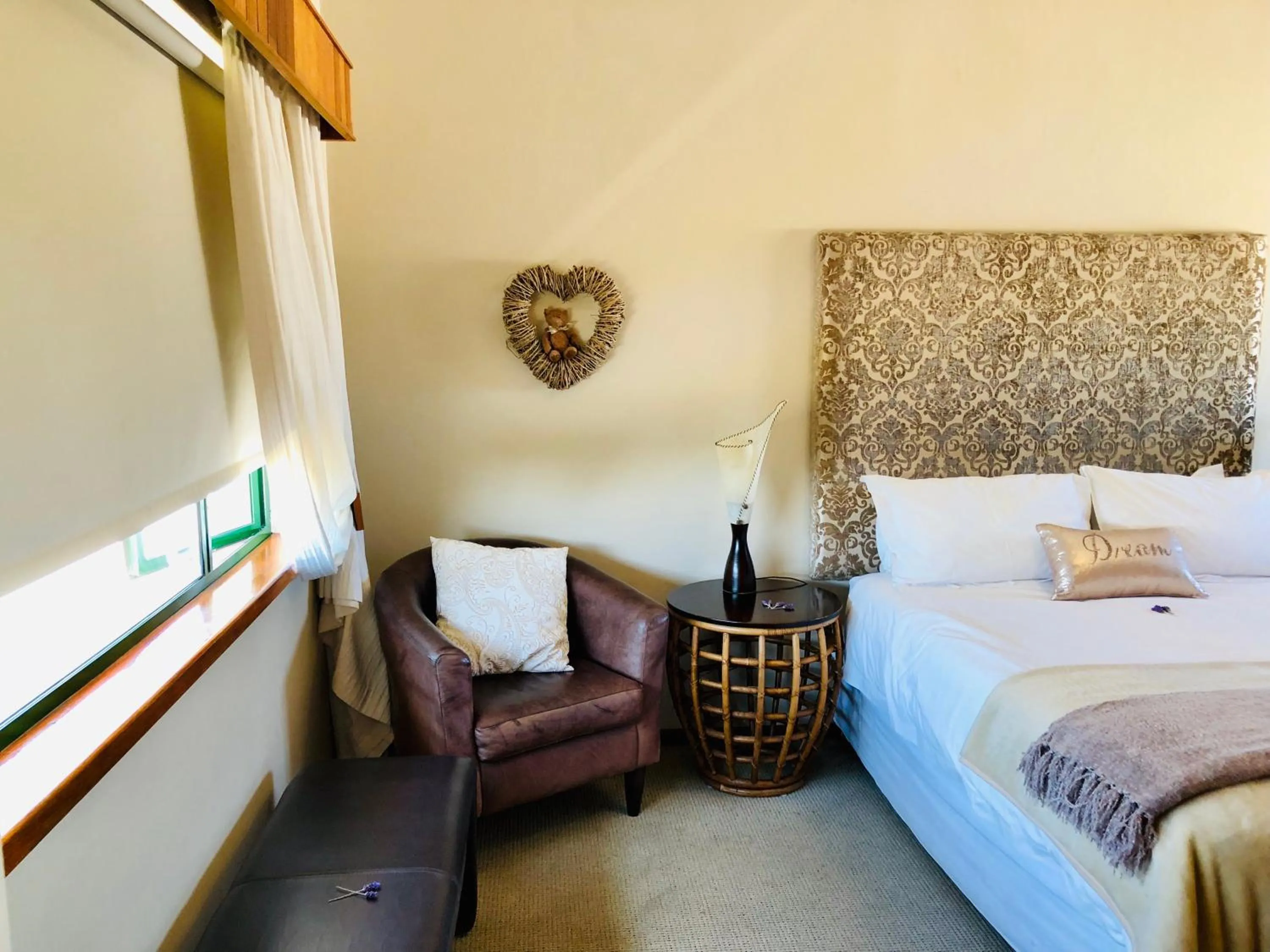 Bedroom, Bed in Sandra's Guest House