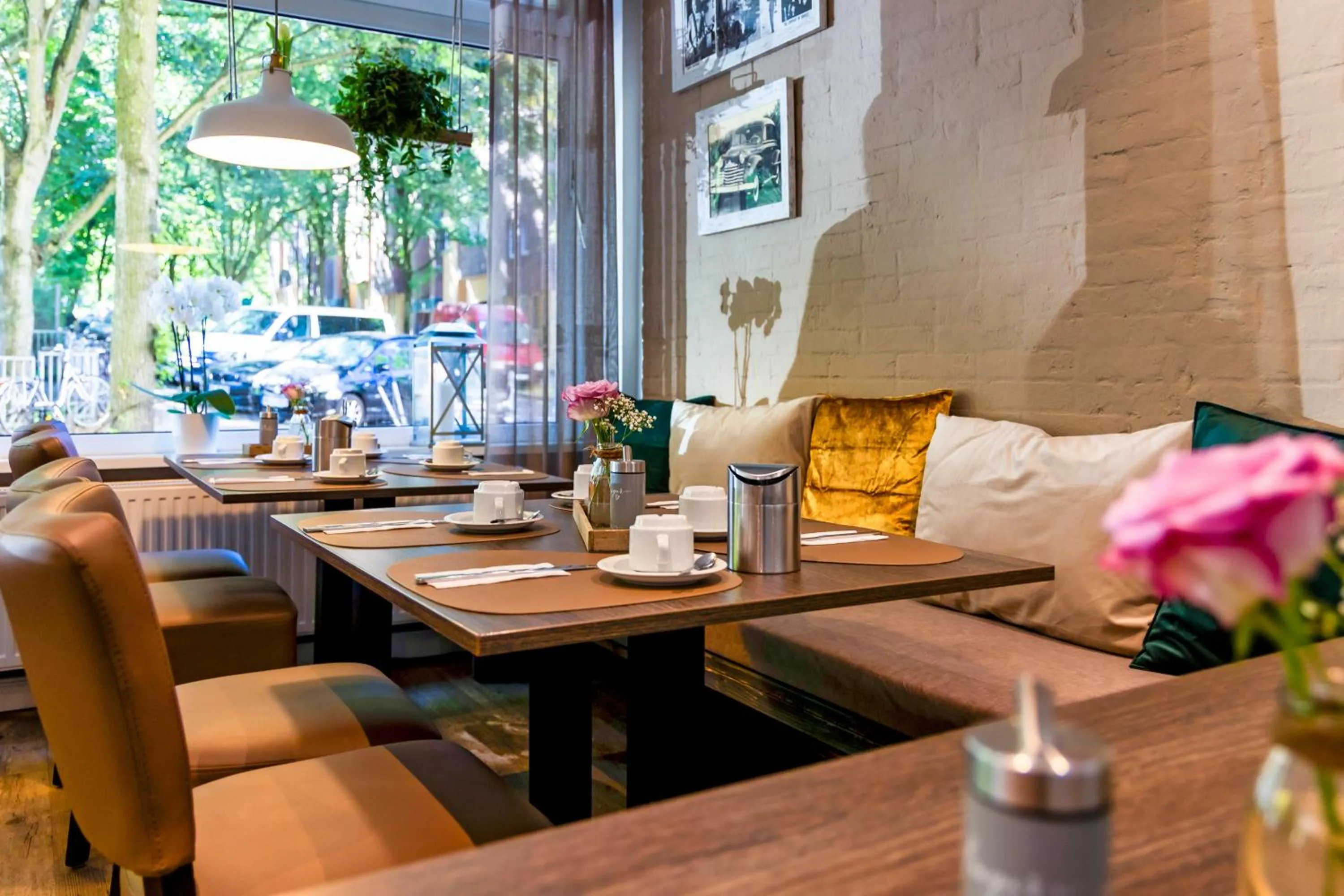 Restaurant/places to eat in Auto-Parkhotel Hamburg St Pauli