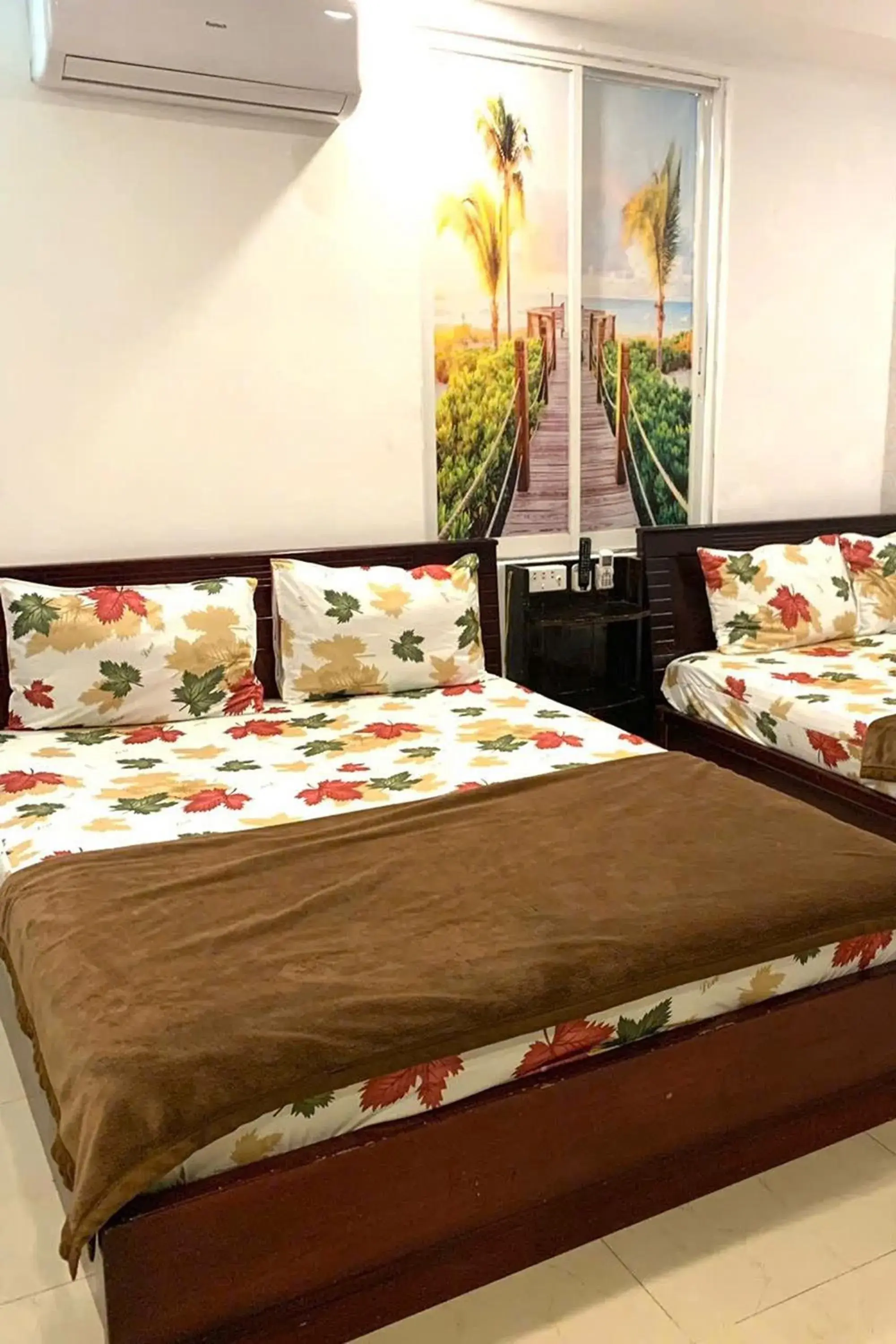 Superior Family Room in Hoang Yen Nhi Hotel Superior Family Room in Hoang Yen Nhi Hotel