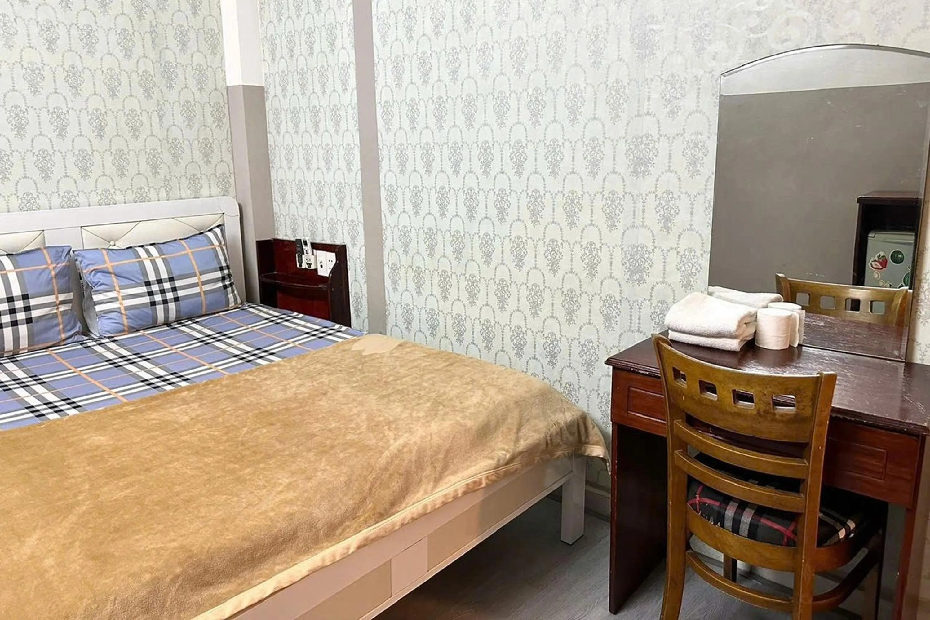 Bedroom, Bed in Hoang Yen Nhi Hotel