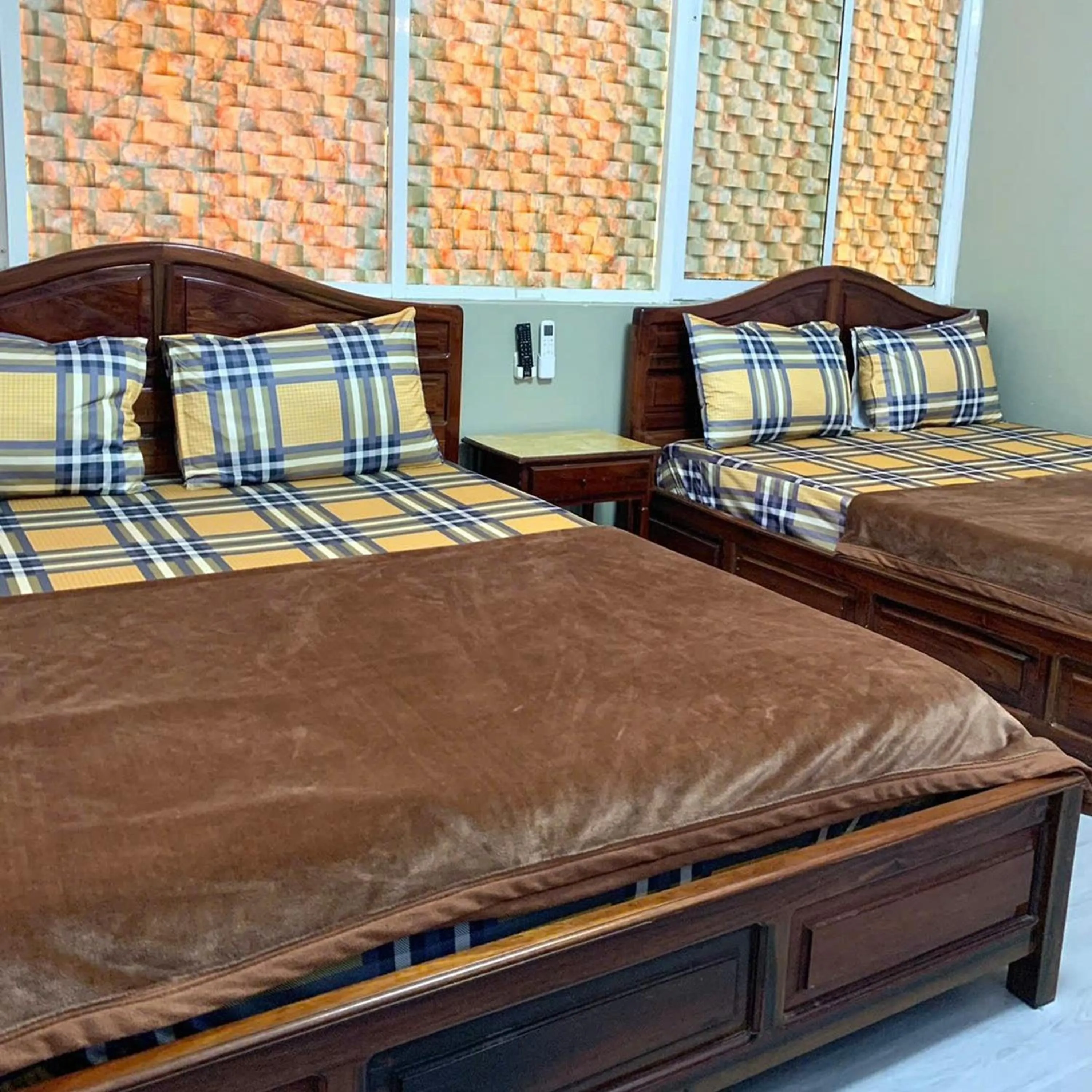 Bed in Hoang Yen Nhi Hotel