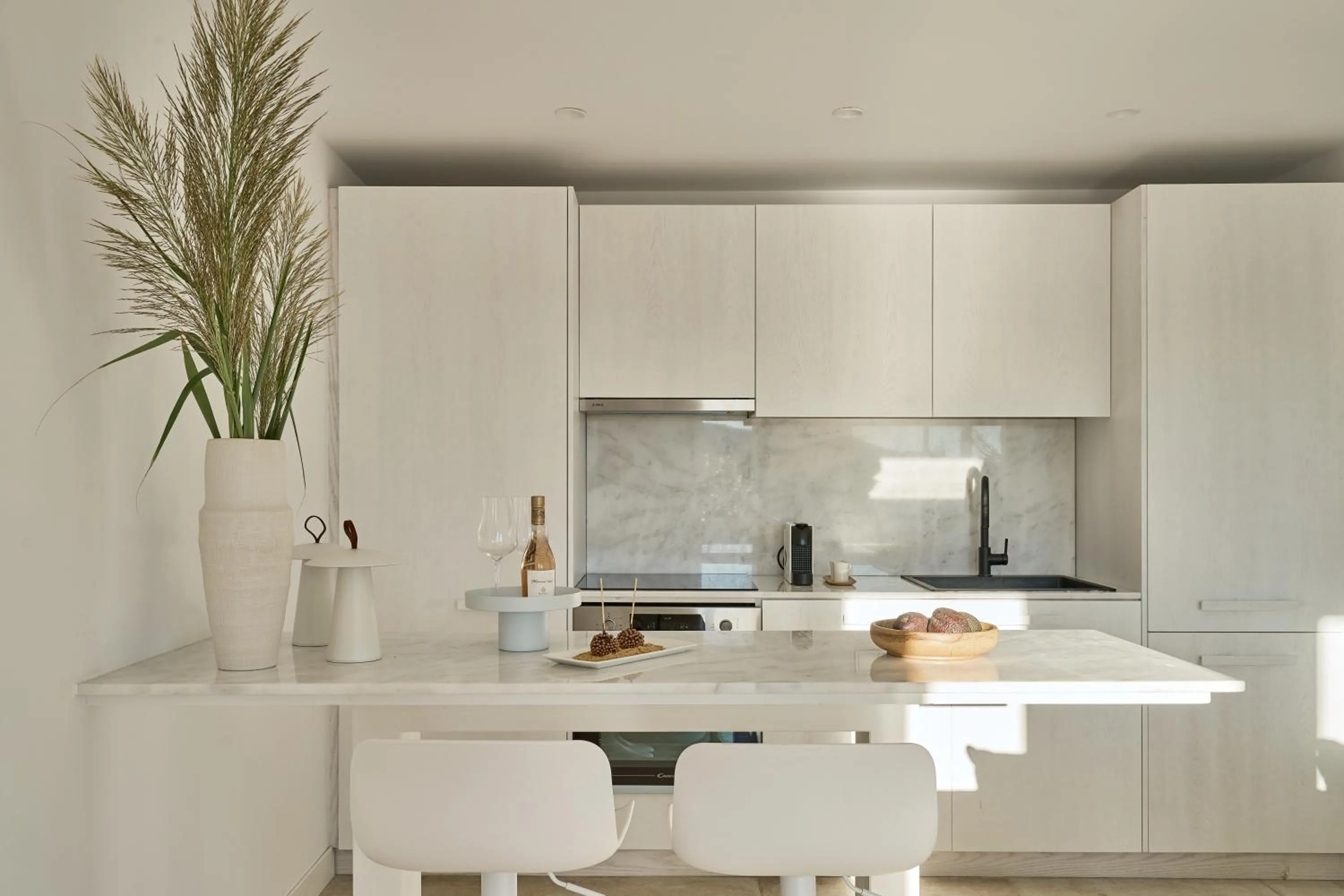 Kitchen or kitchenette in Once in Mykonos - Designed for Adults