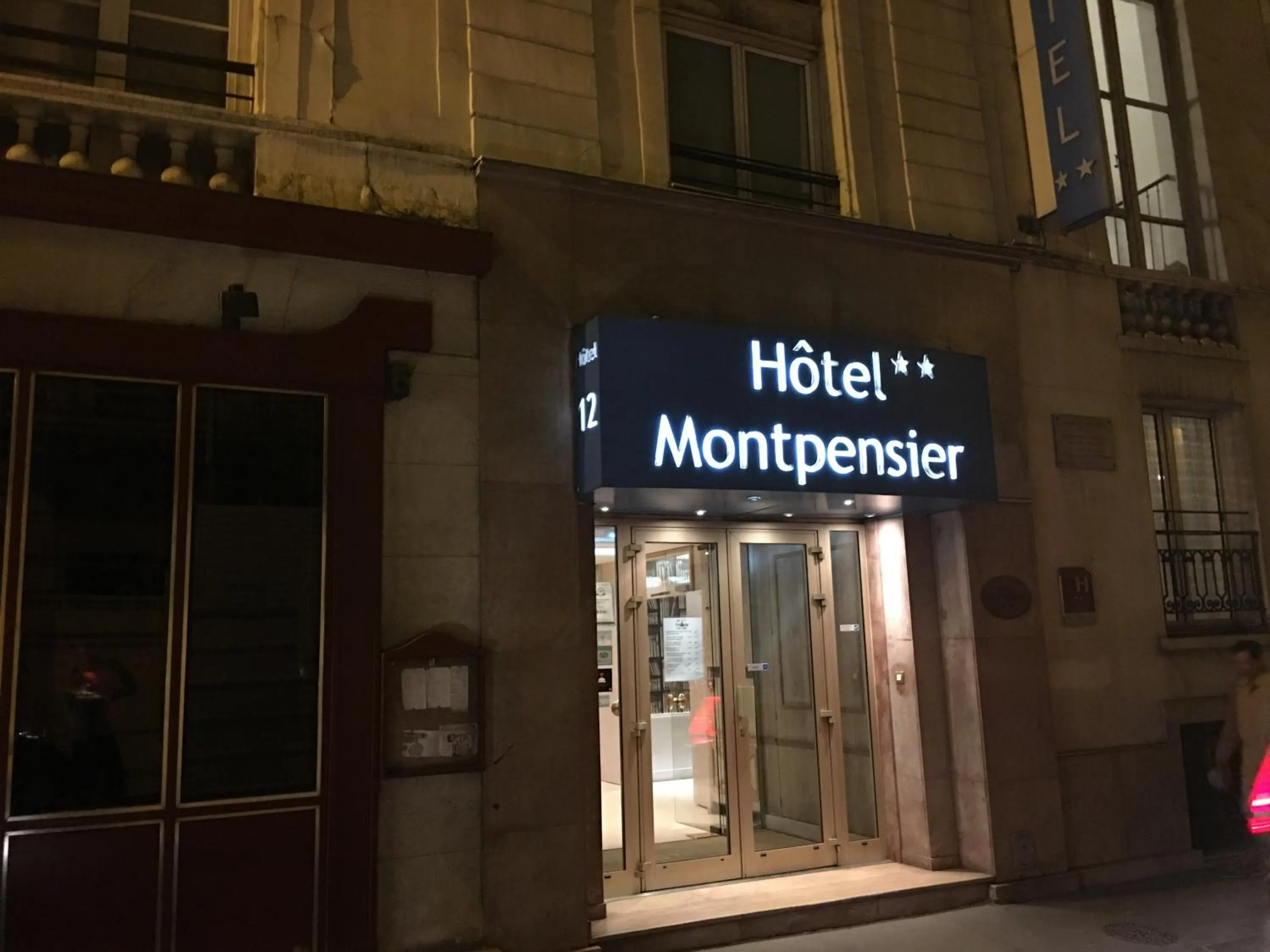 Facade/entrance in Hotel Montpensier