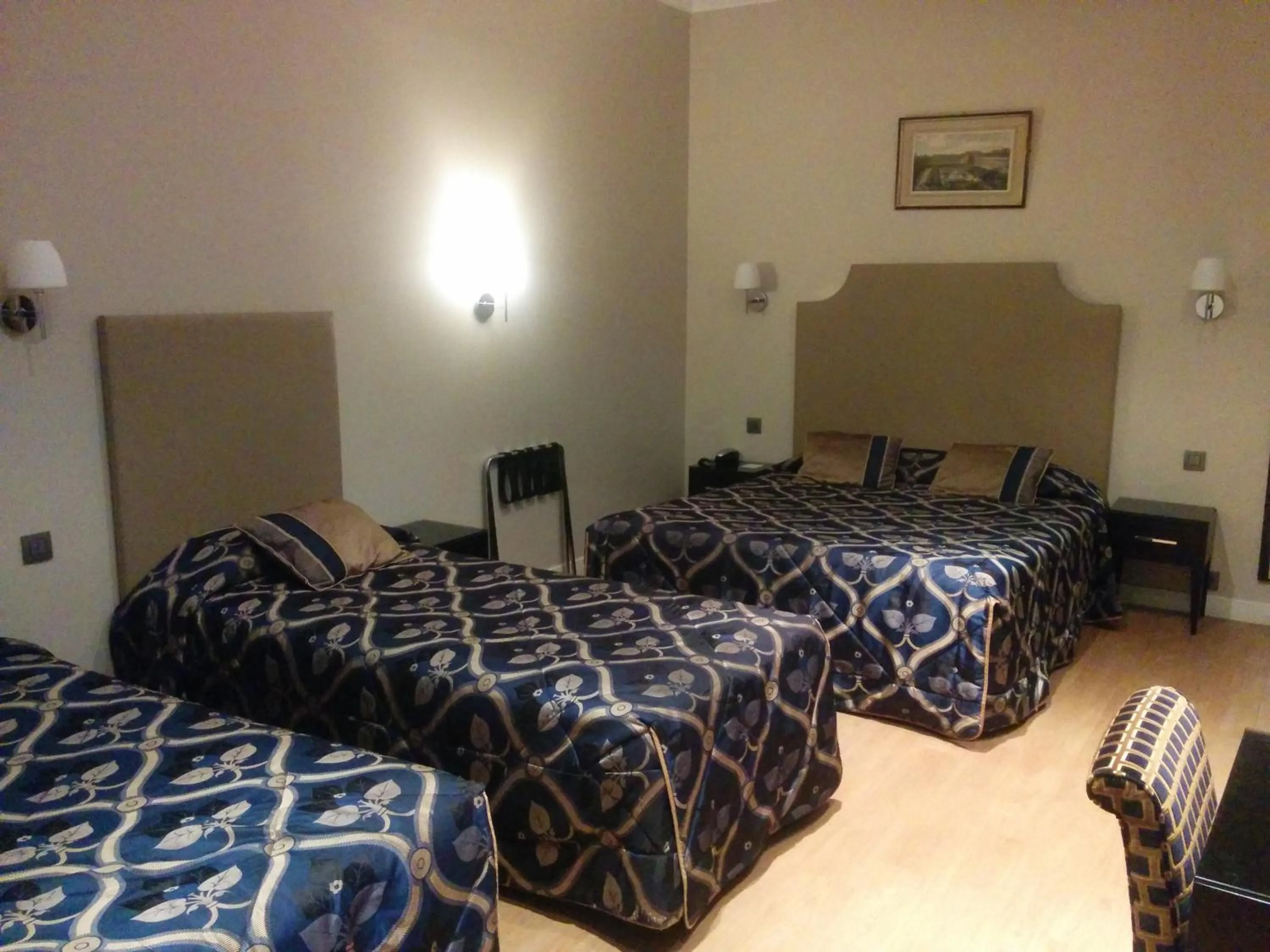 Photo of the whole room, Bed in Hotel Montpensier