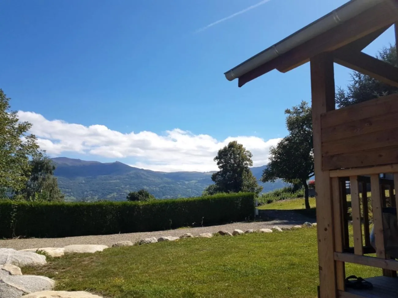 Mountain view in Chalets du Lac