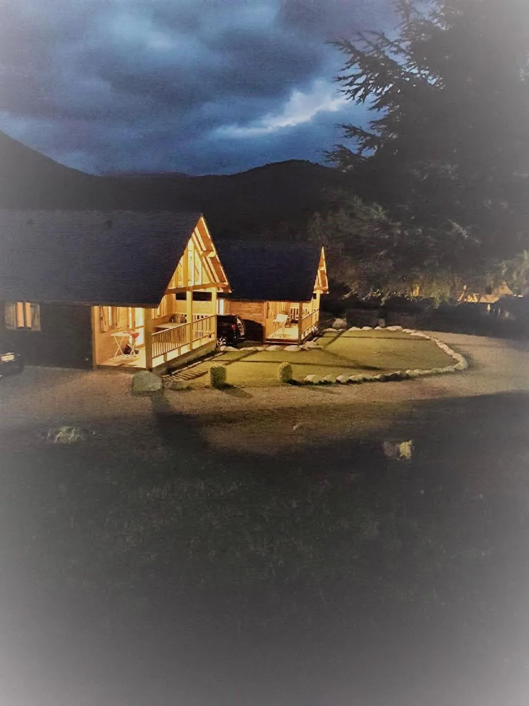 Inner courtyard view in Chalets du Lac