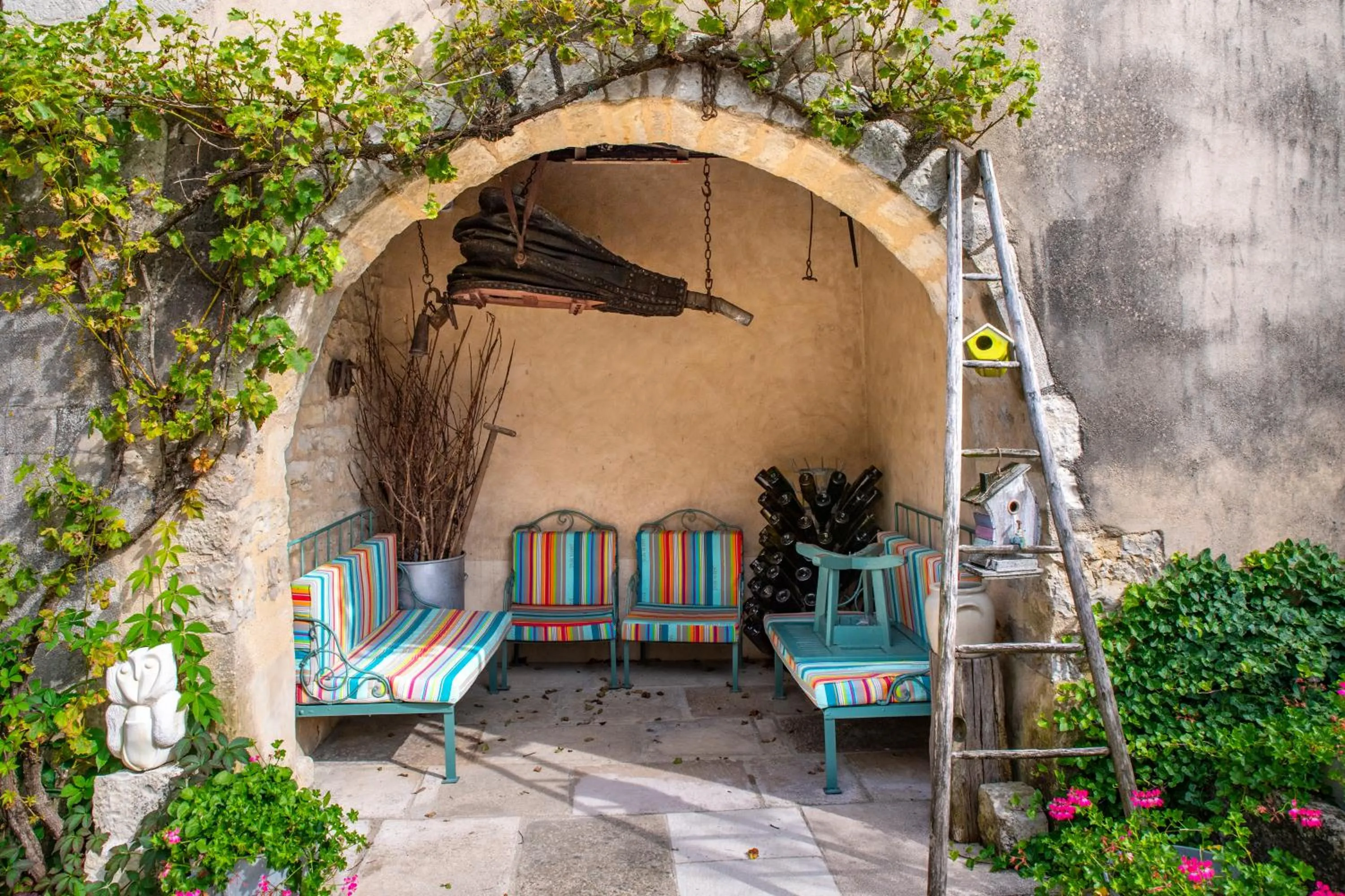 Garden in Hôtel De La Beursaudiere
