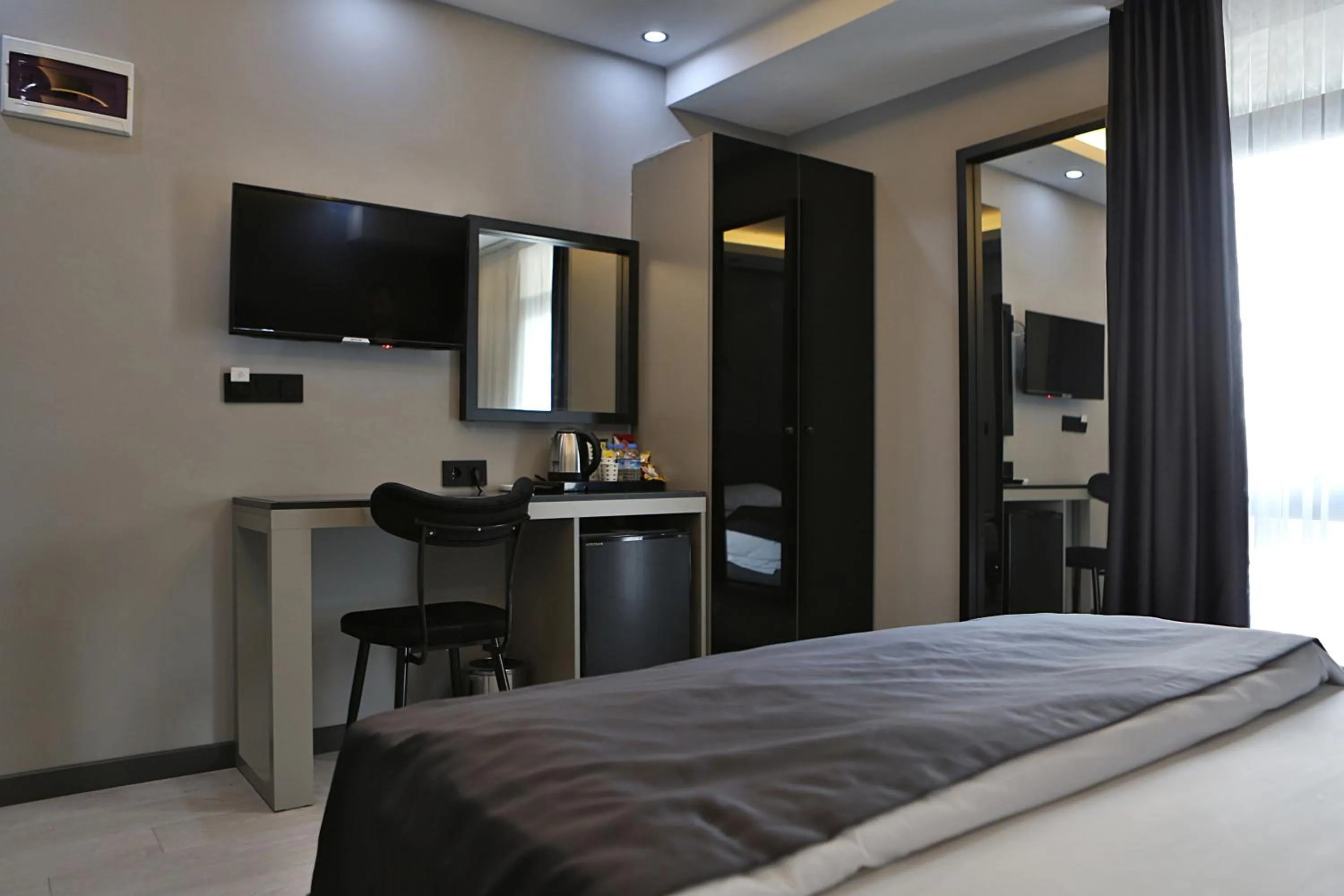 Photo of the whole room, Bed in Fly And Stay Airport Hotel