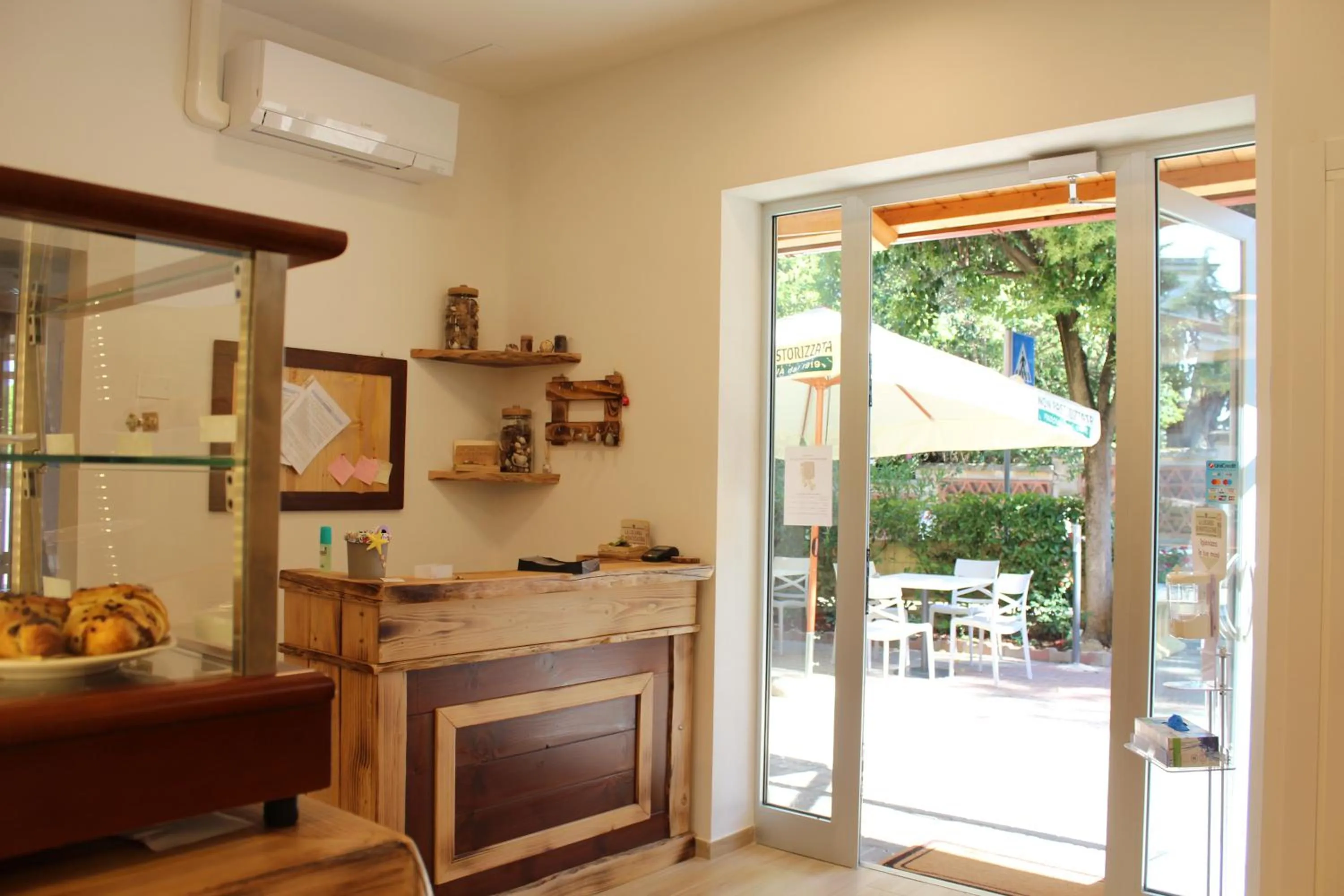 Breakfast in La Locanda di Montecatone