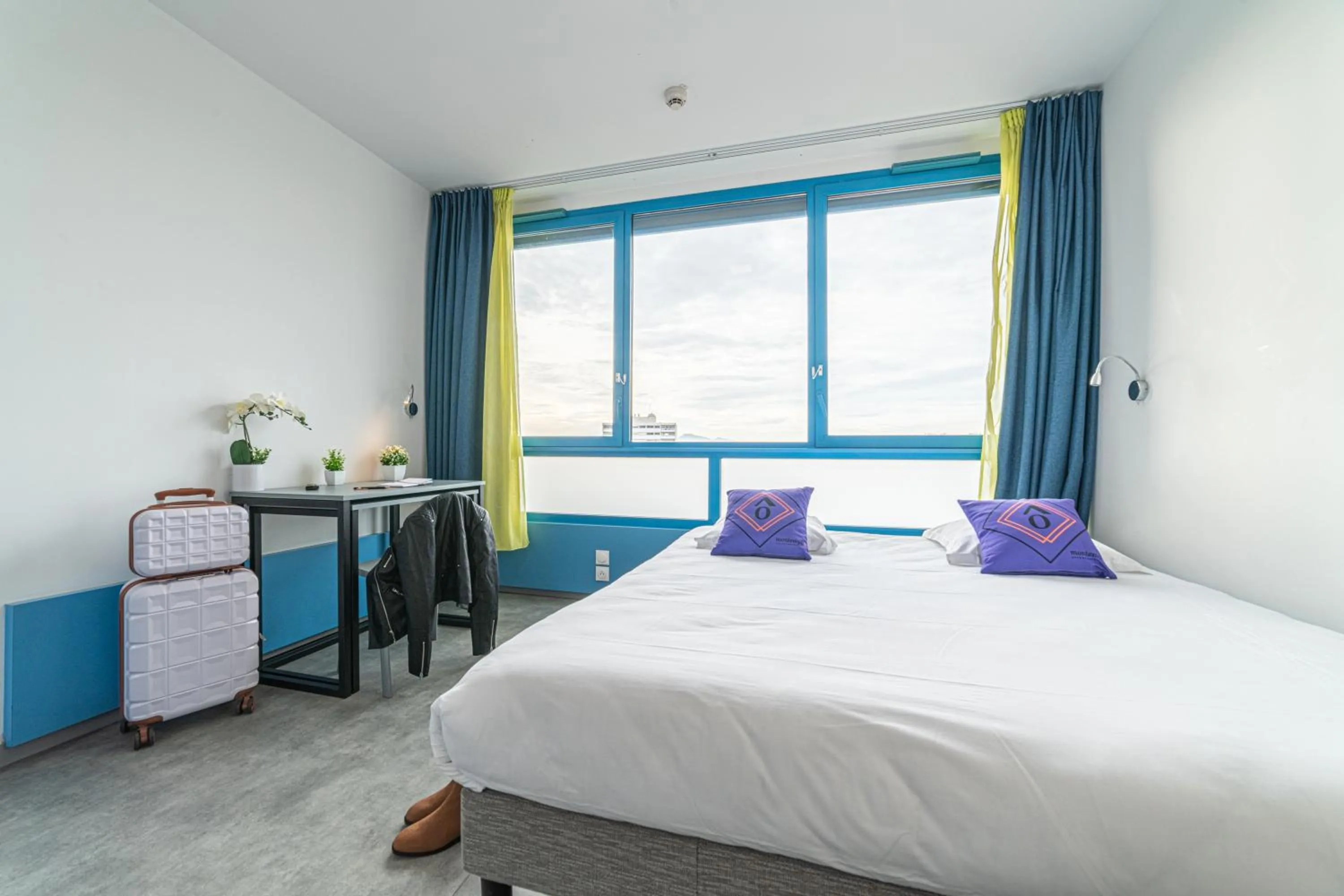 Photo of the whole room, Bed in Montempô Appart'Hôtel Marseille Centre Dôme