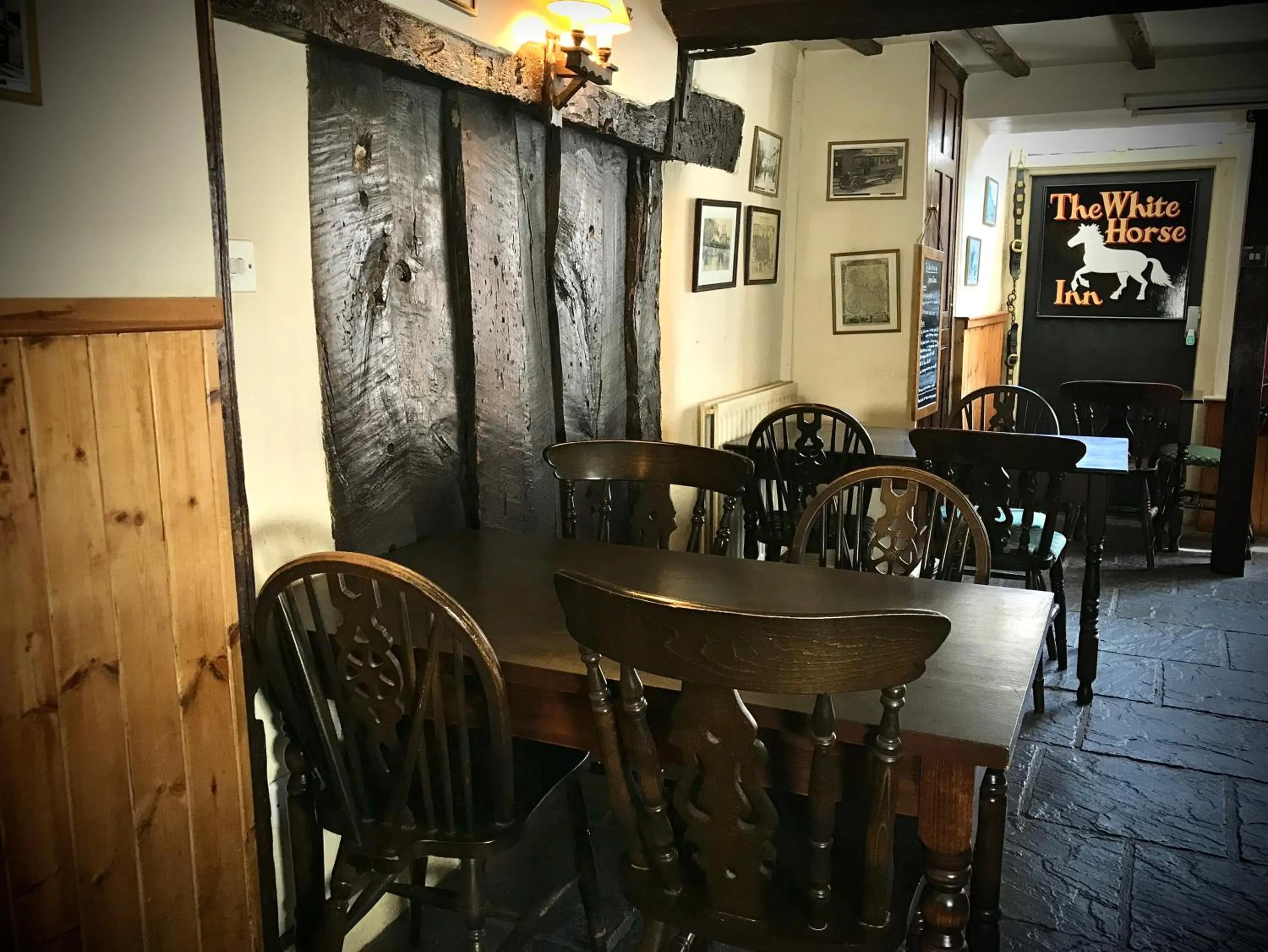 Restaurant/places to eat in The White Horse Inn, Clun