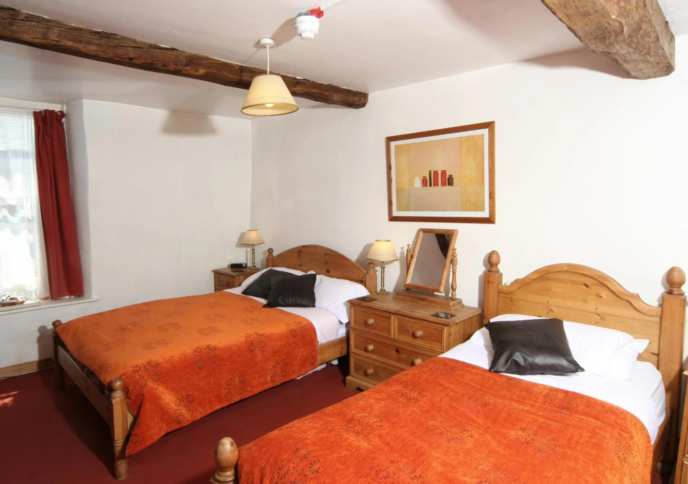 Photo of the whole room, Bed in The White Horse Inn, Clun