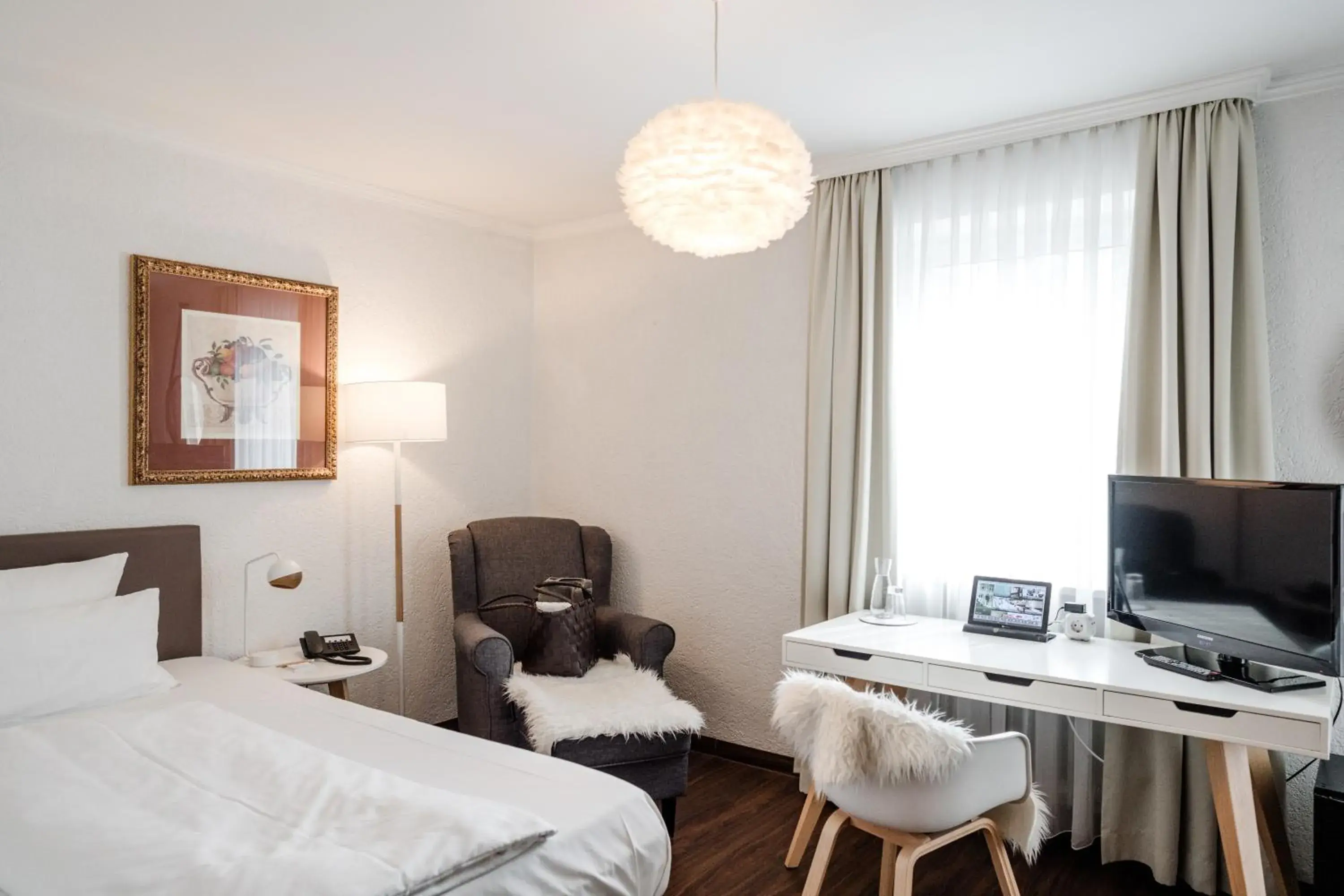 Economy Single Room with Street View - single occupancy in Hotel Antoniushof Economy Single Room with Street View - single occupancy in Hotel Antoniushof