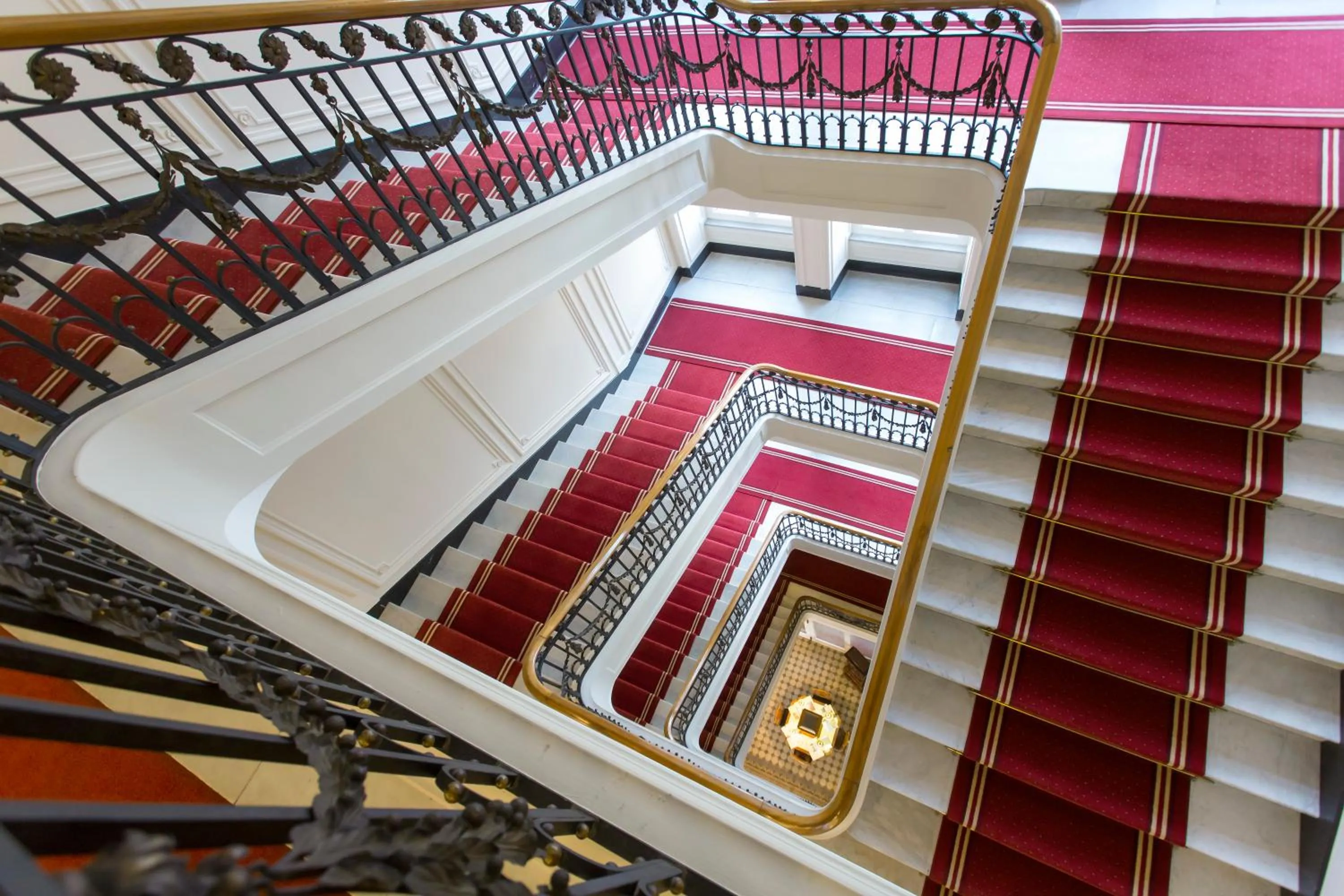 Floor plan in Hotel Schweizerhof Luzern