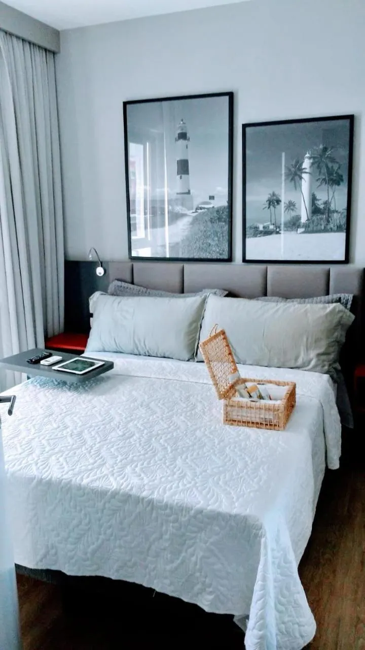 Bed in Salvador Mondial Flats